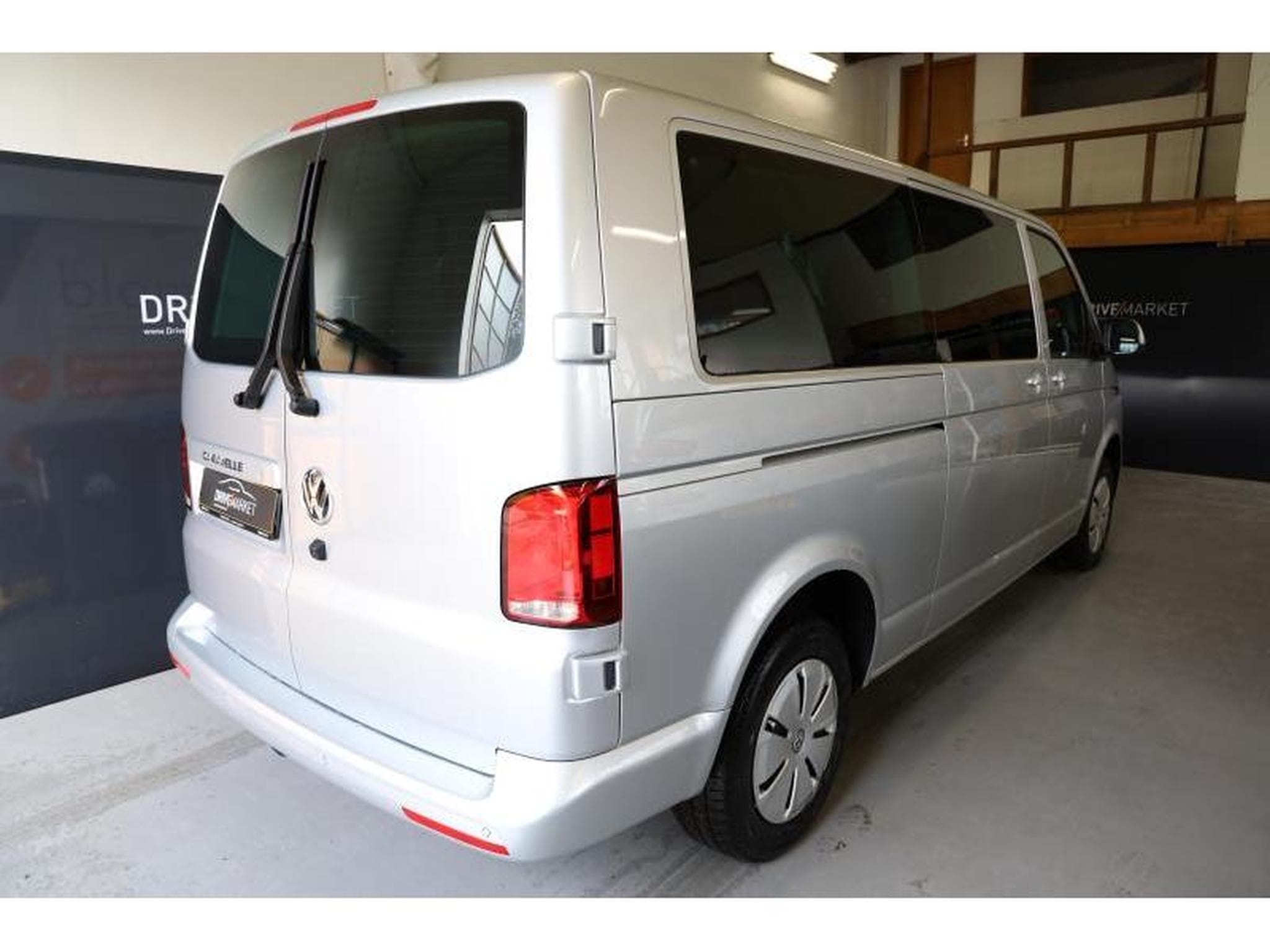 VW T6.1 Comfortline LR LONG NAVI LED D (2024) - Foto 5