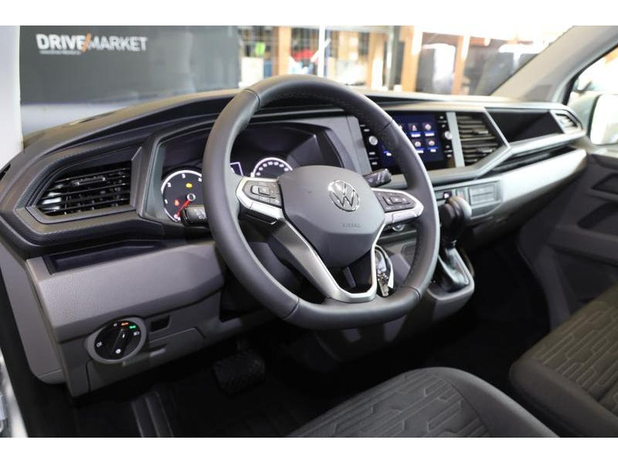 VW T6.1 Comfortline LR LONG NAVI LED D (2024) - Foto 6