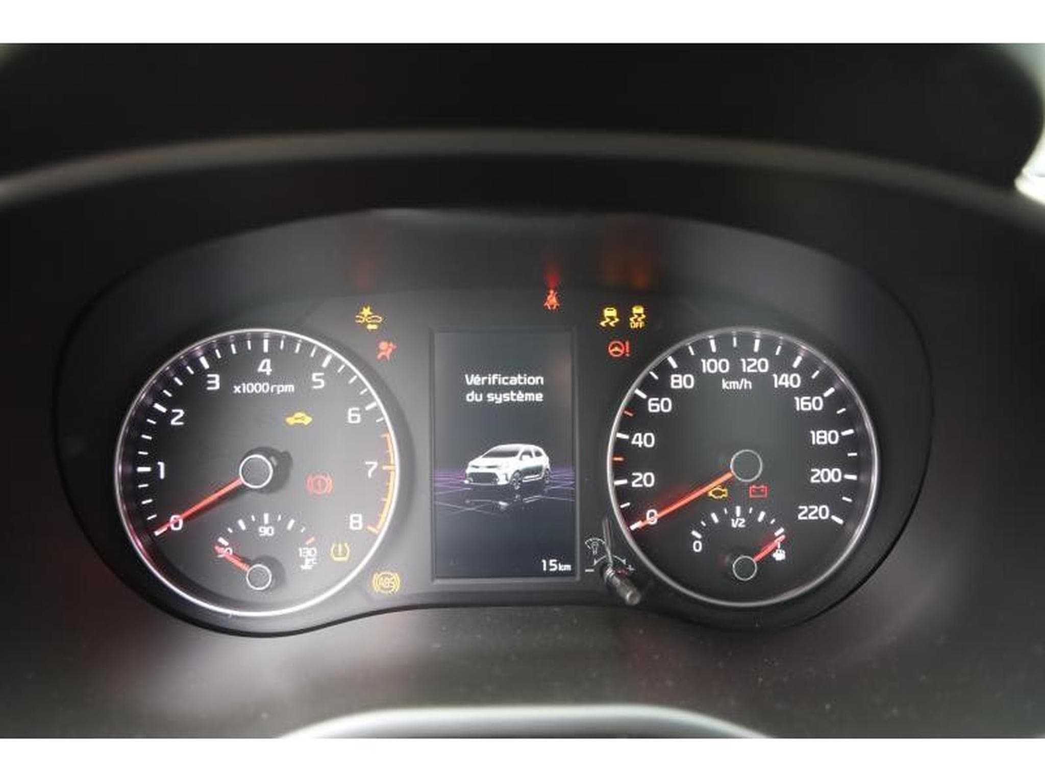 Kia Picanto Pulse (2023) - Photo 4