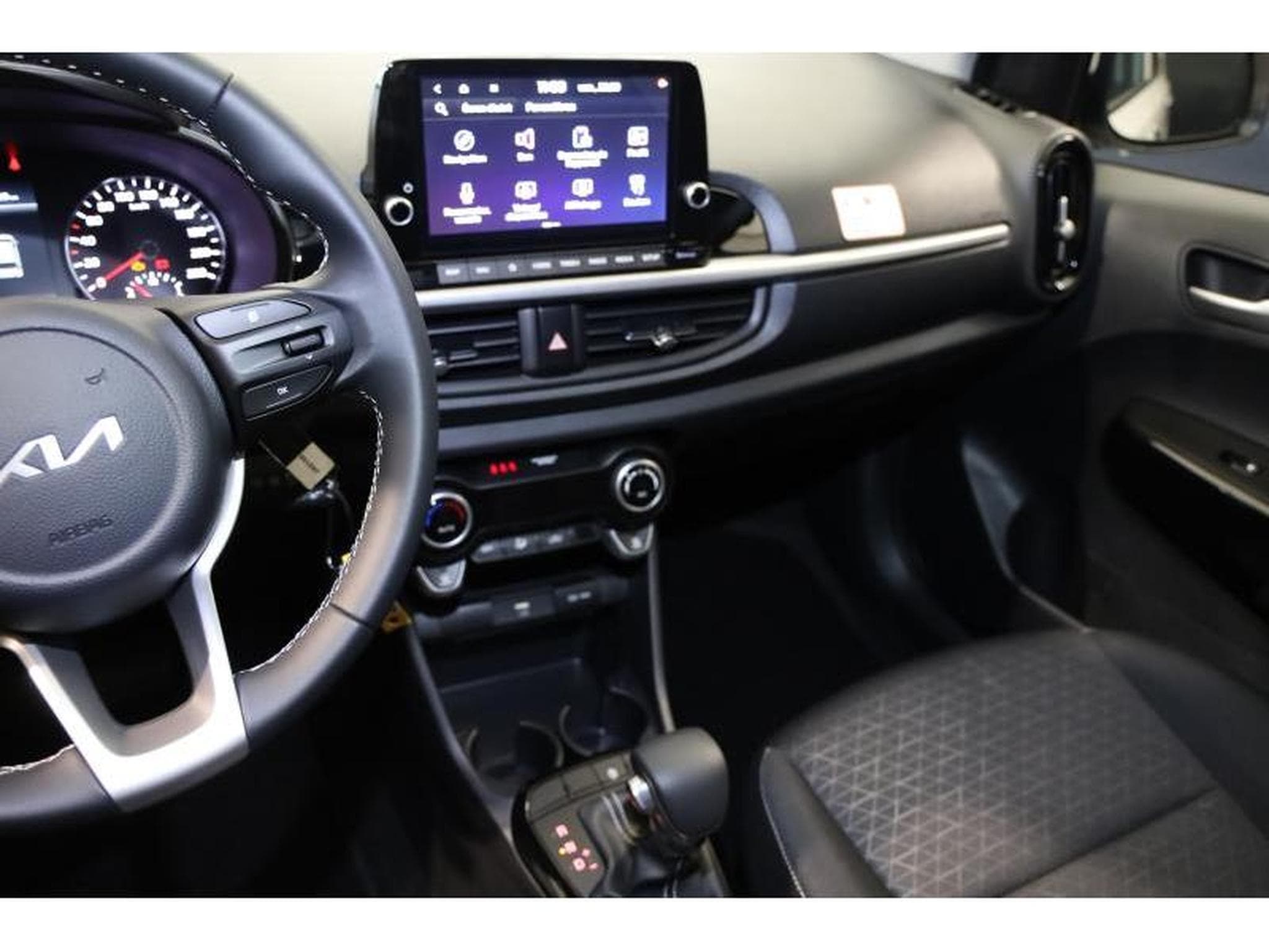 Kia Picanto Pulse (2023) - Photo 5