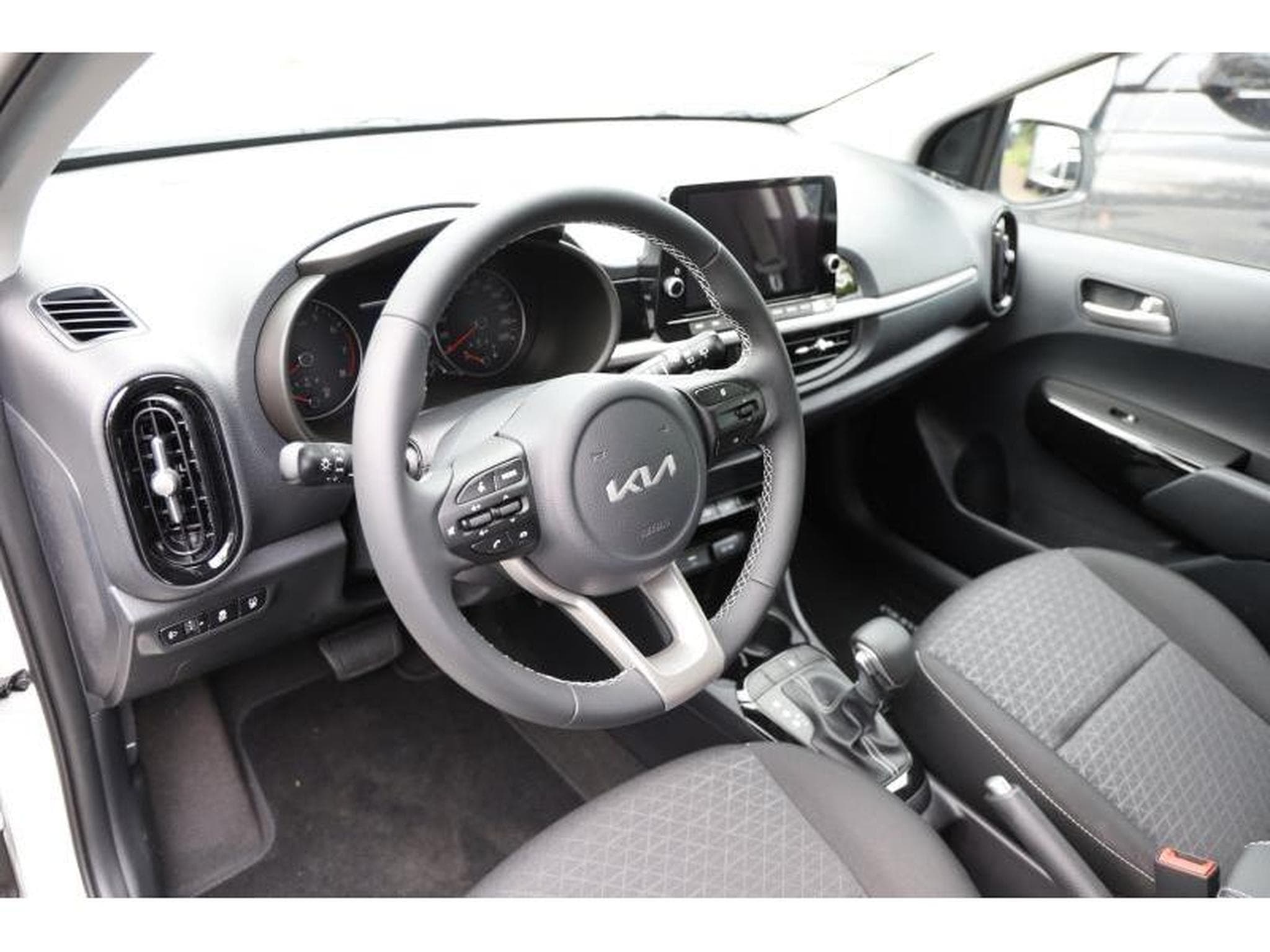 Kia Picanto Pulse (2023) - Photo 7