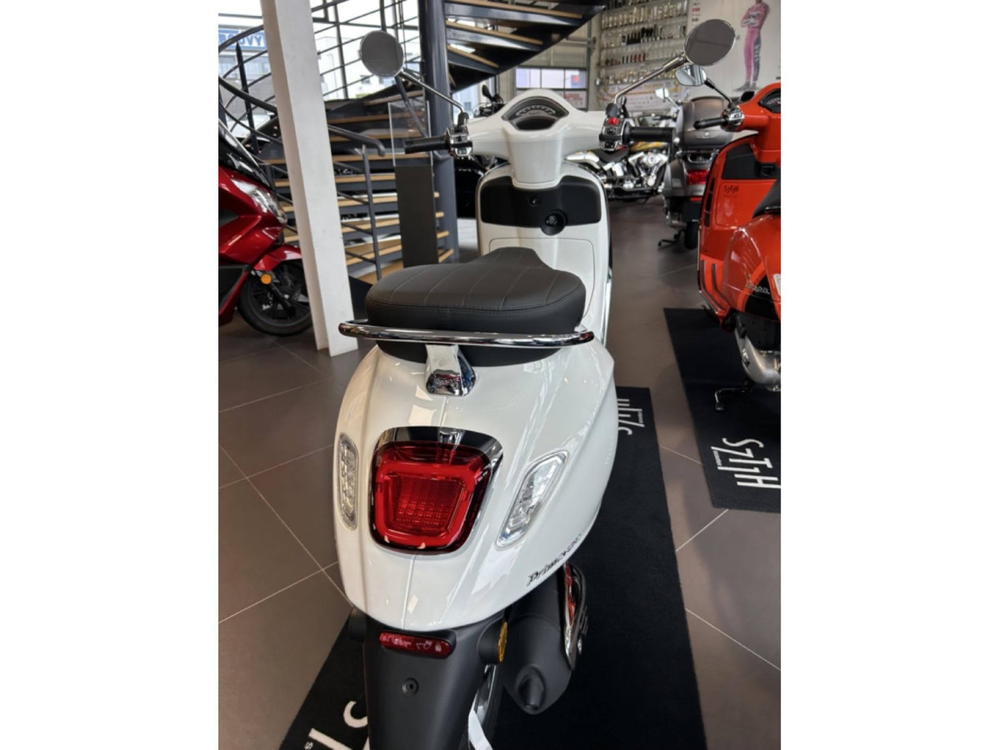 Vespa Primavera (2026) - Photo 4