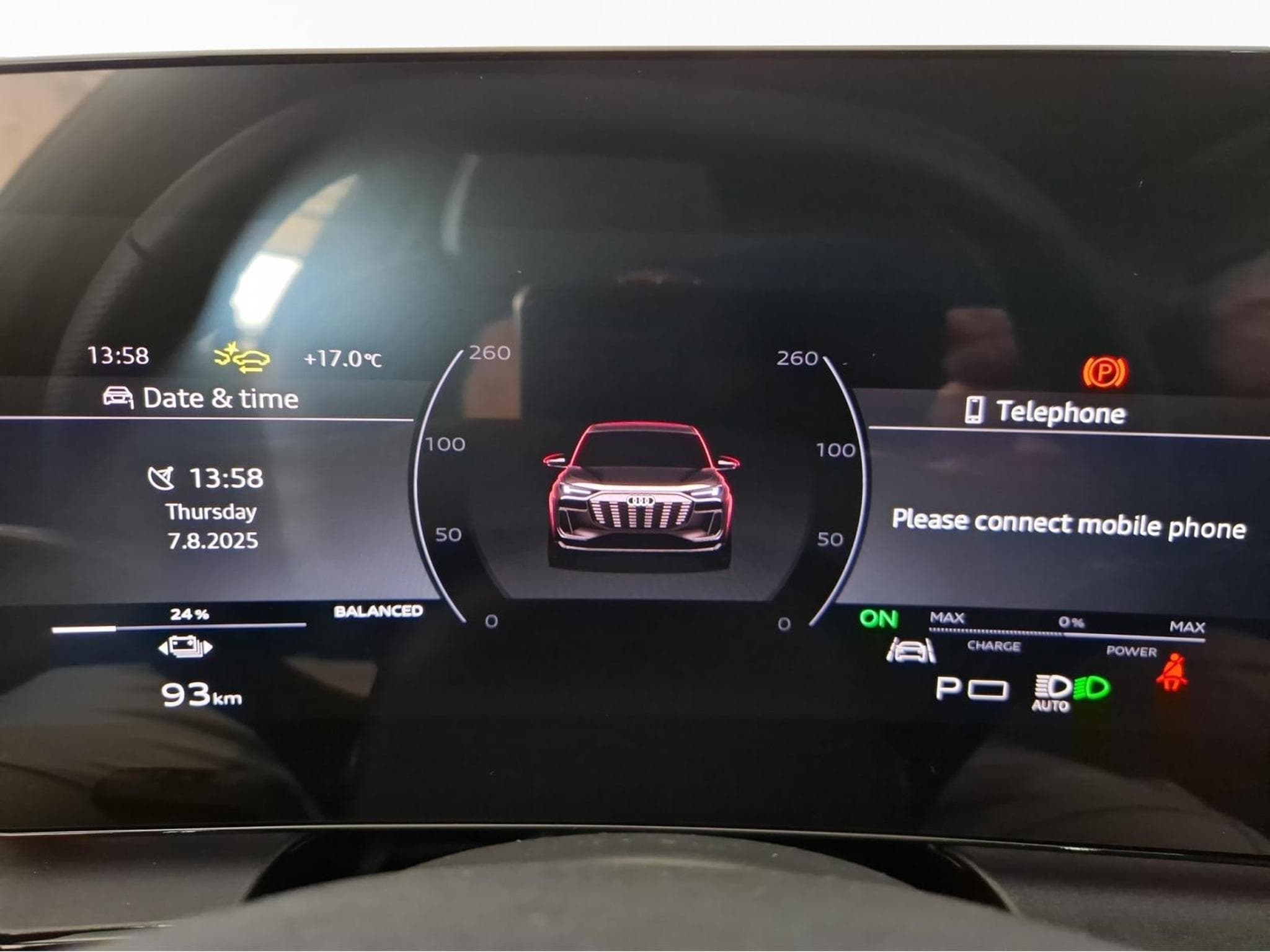 Audi Q6 E-tron quattro (2025) - Photo 11