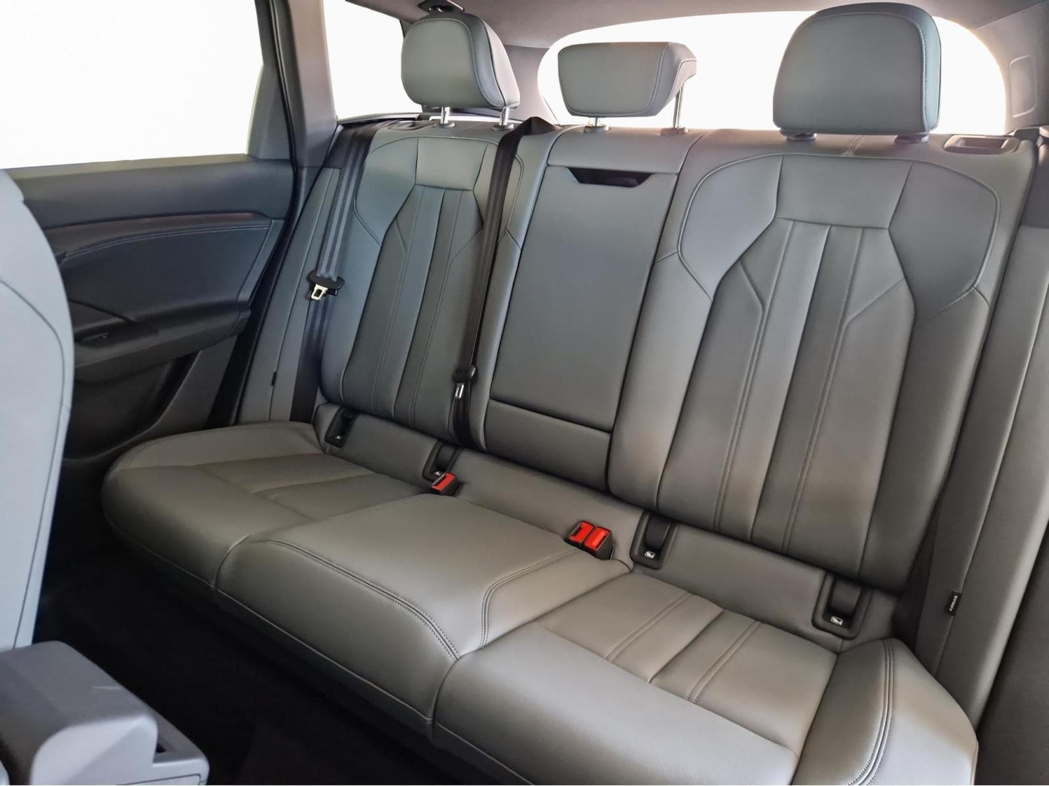 Audi Q6 E-tron quattro (2025) - Photo 16