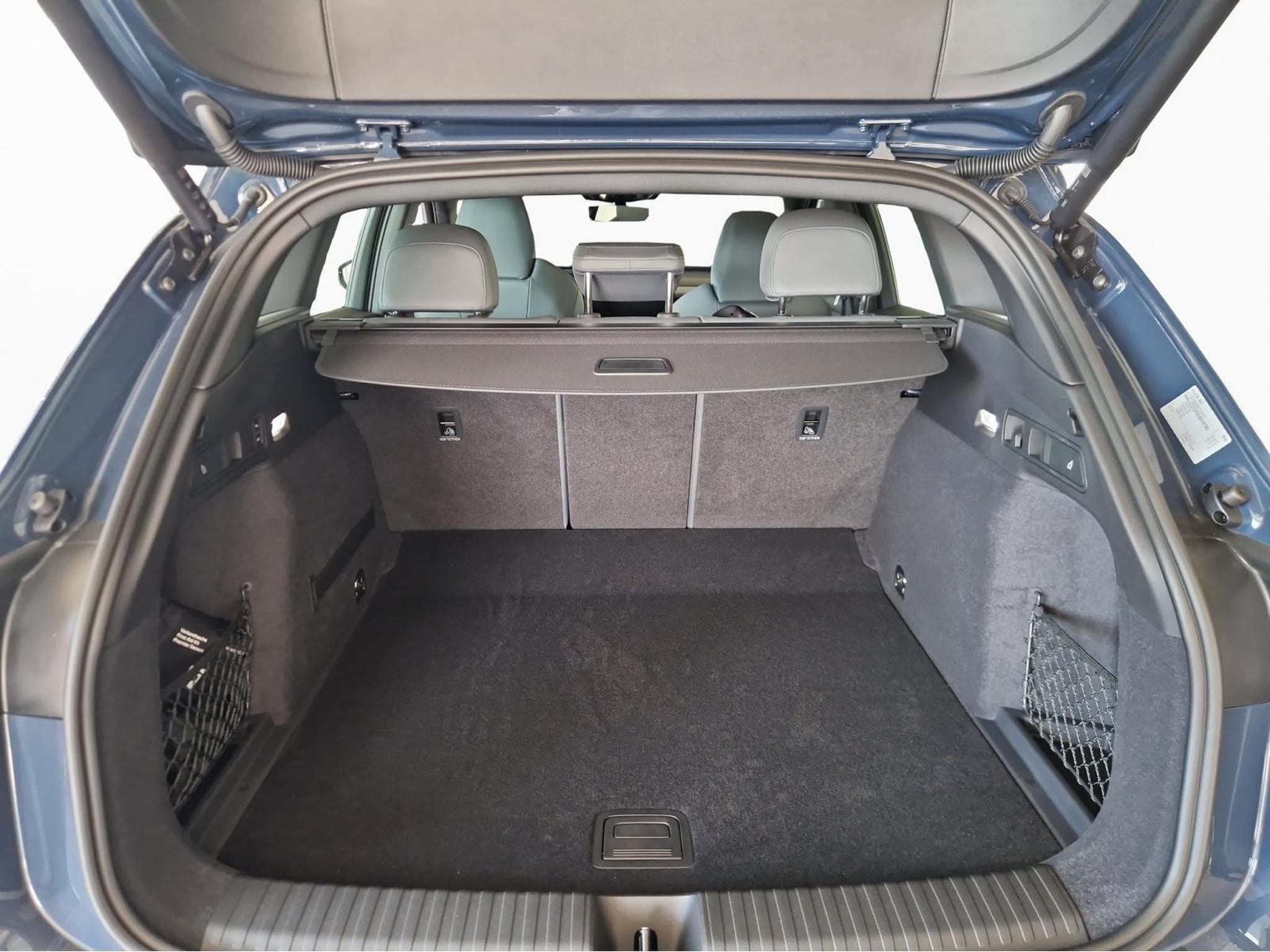 Audi Q6 E-tron quattro (2025) - Photo 17