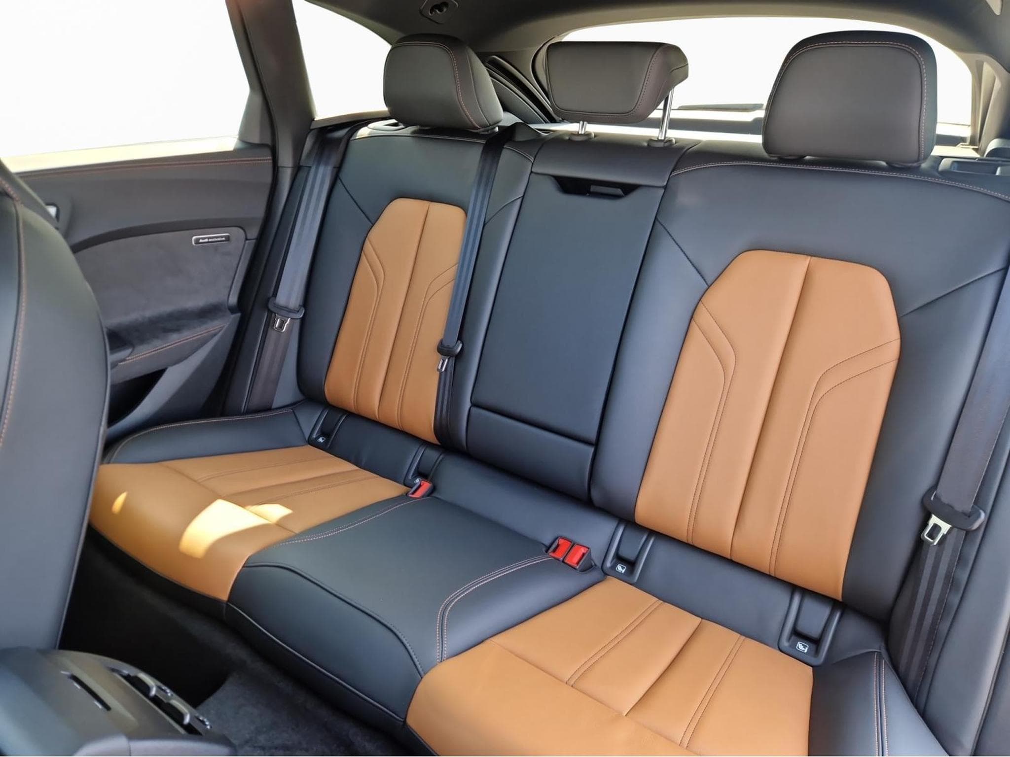 Audi A5 Avant Exclusive interieur (2025) - Photo 16