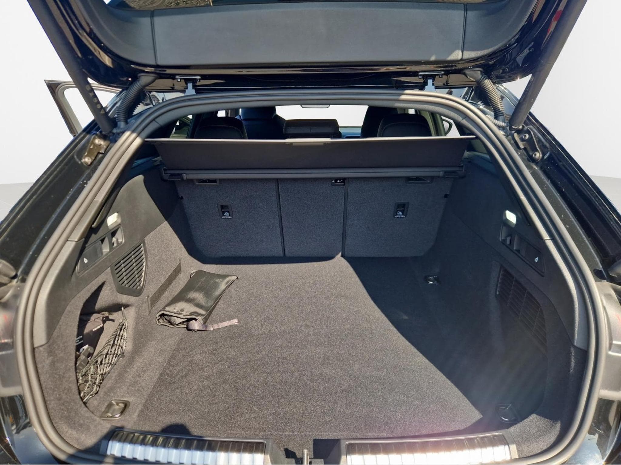 Audi A5 Avant Exclusive interieur (2025) - Photo 17