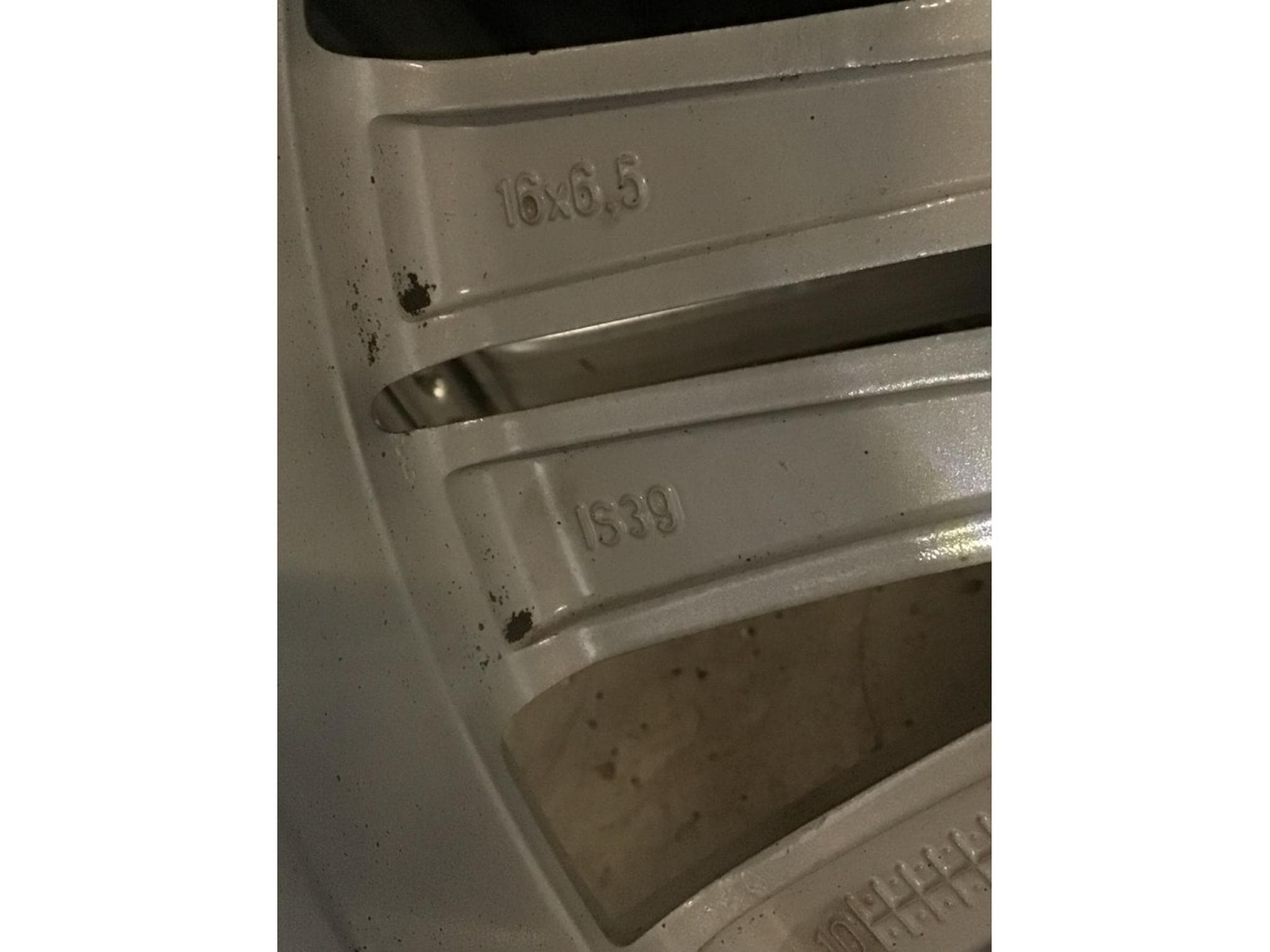 Jantes alu + Pneus é – 16" - Photo 6