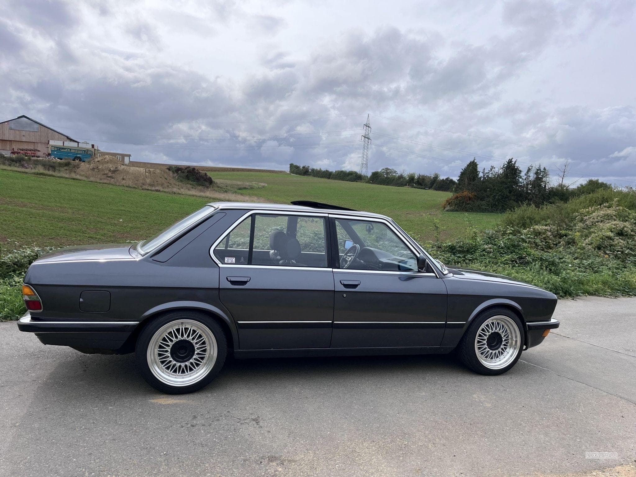 BMW 525 525i E28 (1985) - Photo 1