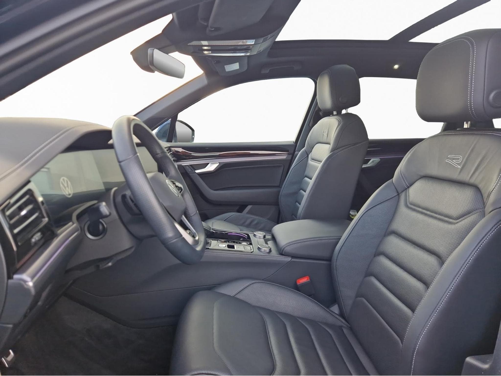 VW Touareg R-LINE (2024) - Foto 9