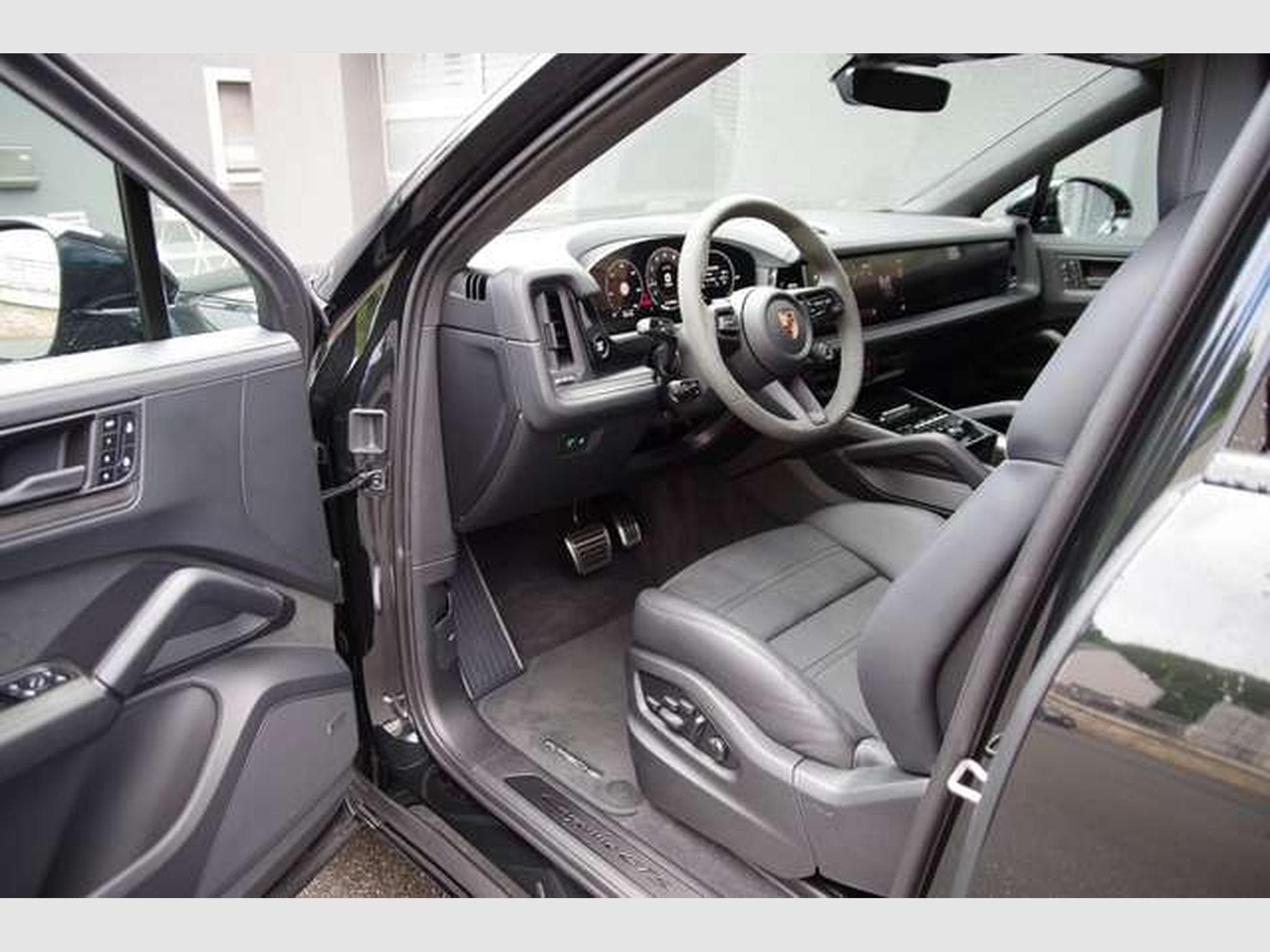 Porsche Cayenne Cayenne GTS Coupe*ACC,Beifahrerdis,Head-Up,18-W* (2025) - Foto 5