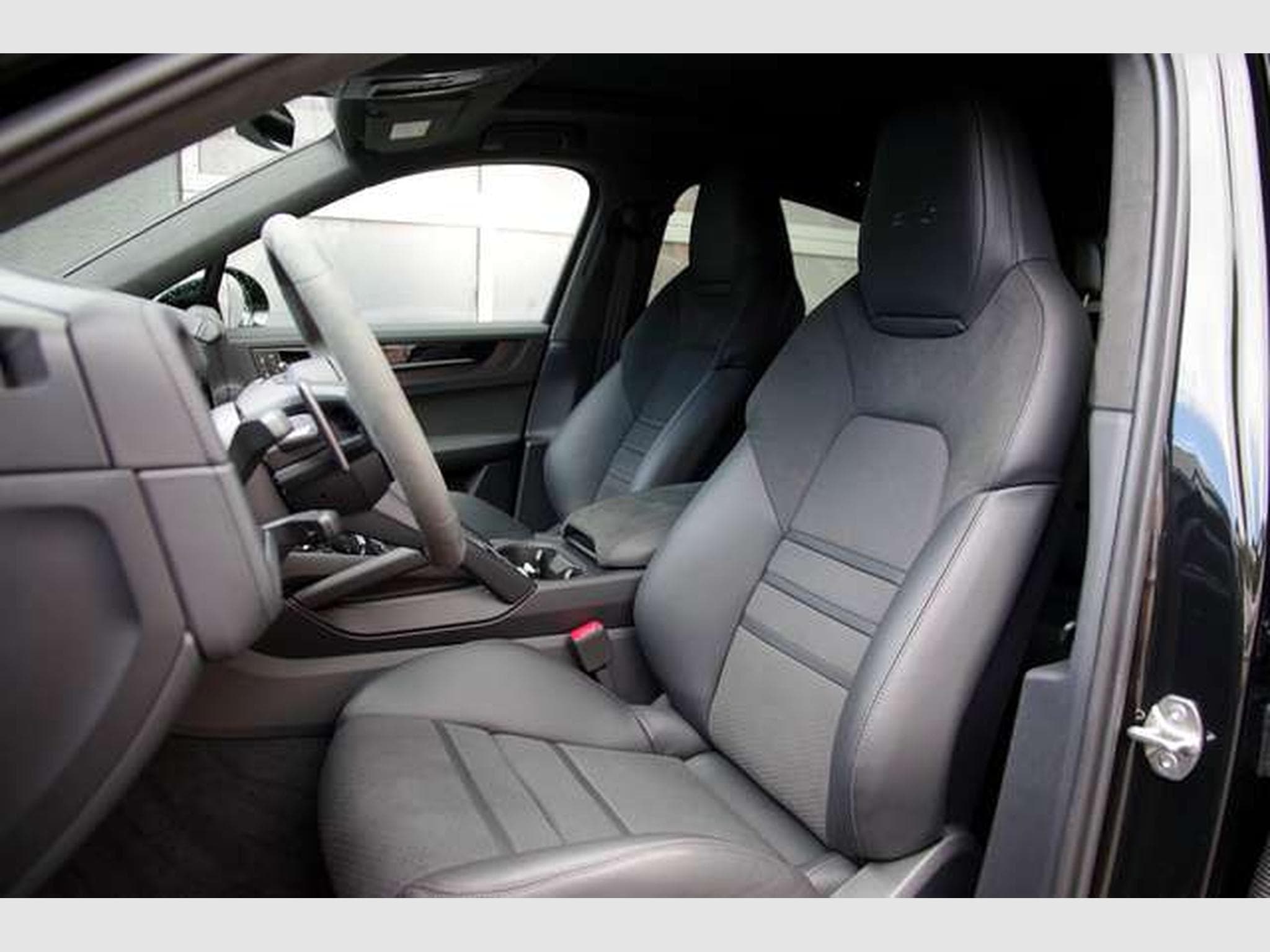 Porsche Cayenne Cayenne GTS Coupe*ACC,Beifahrerdis,Head-Up,18-W* (2025) - Foto 6
