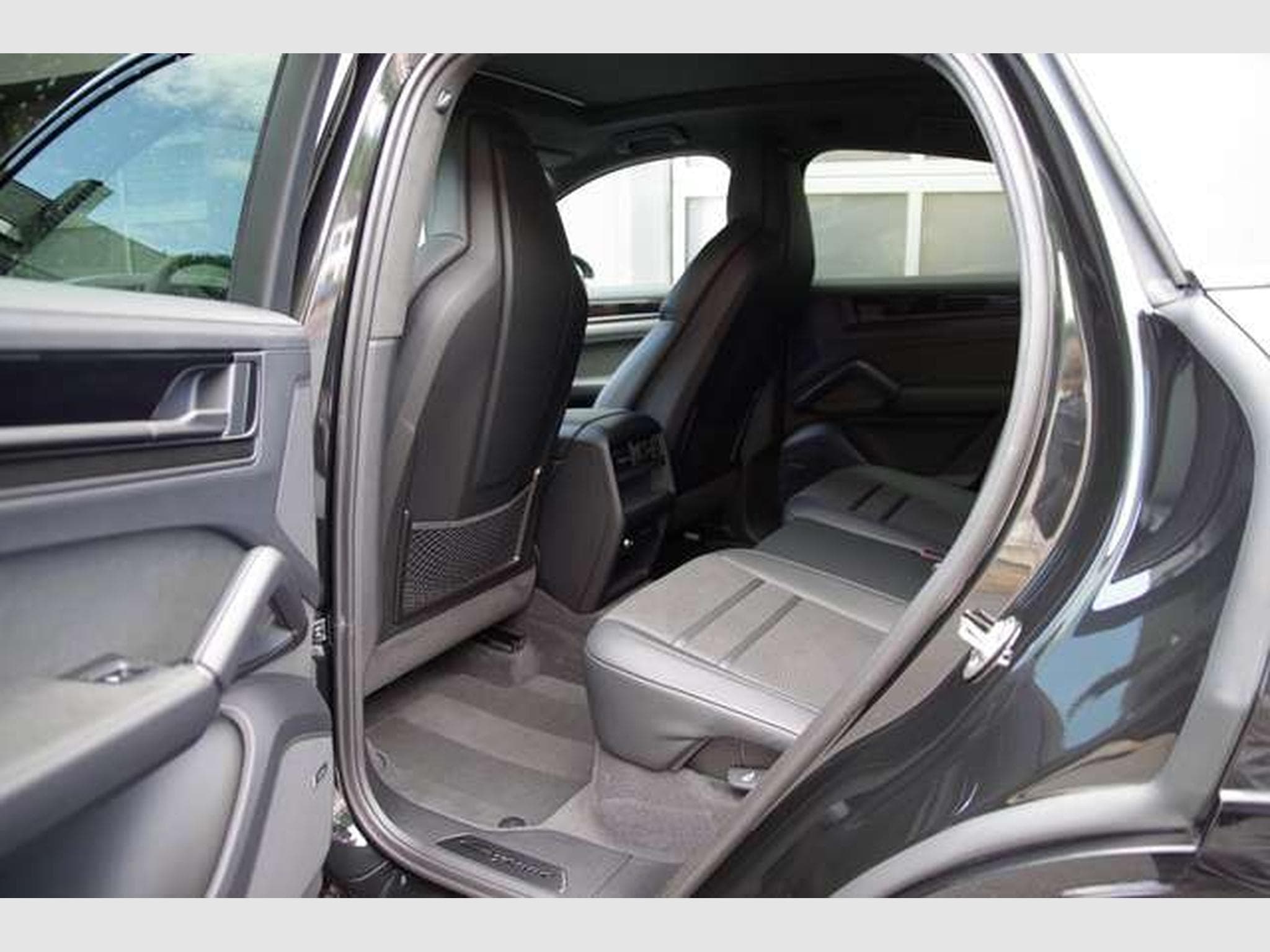 Porsche Cayenne Cayenne GTS Coupe*ACC,Beifahrerdis,Head-Up,18-W* (2025) - Foto 8