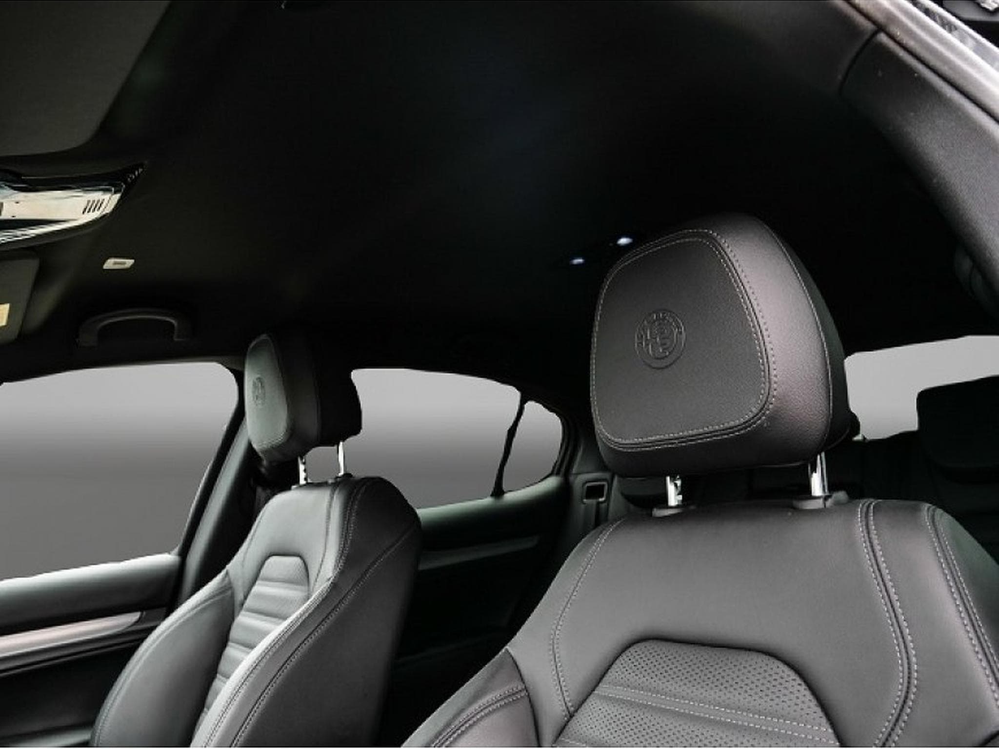Alfa-Romeo Stelvio (2024) - Photo 5