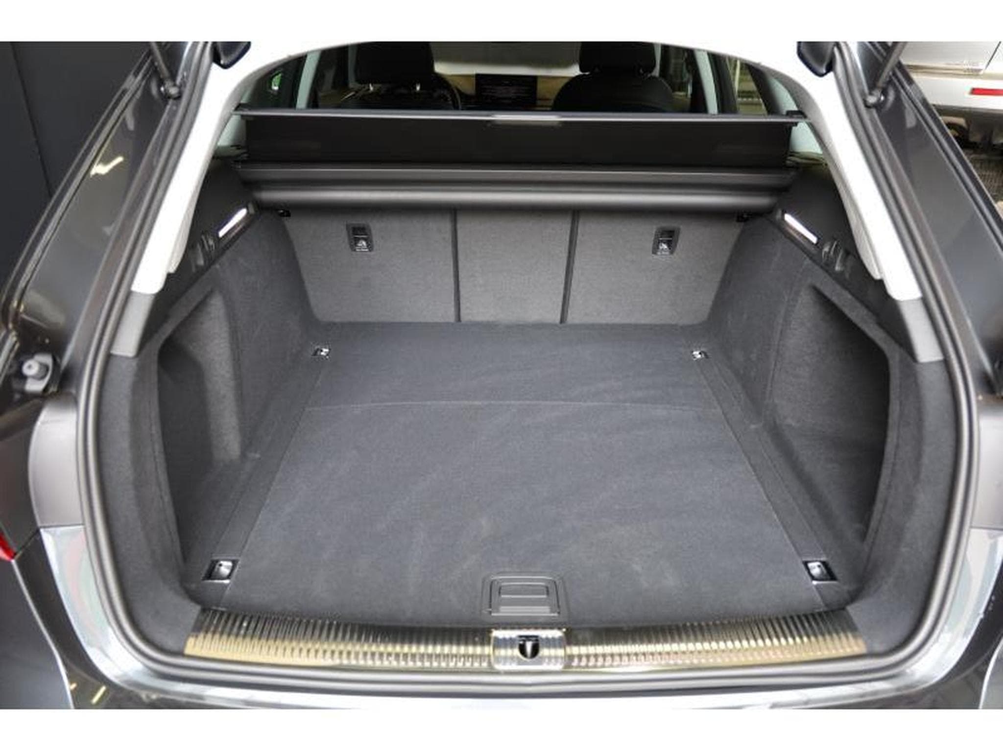 Audi A4 Avant (2024) - Foto 6