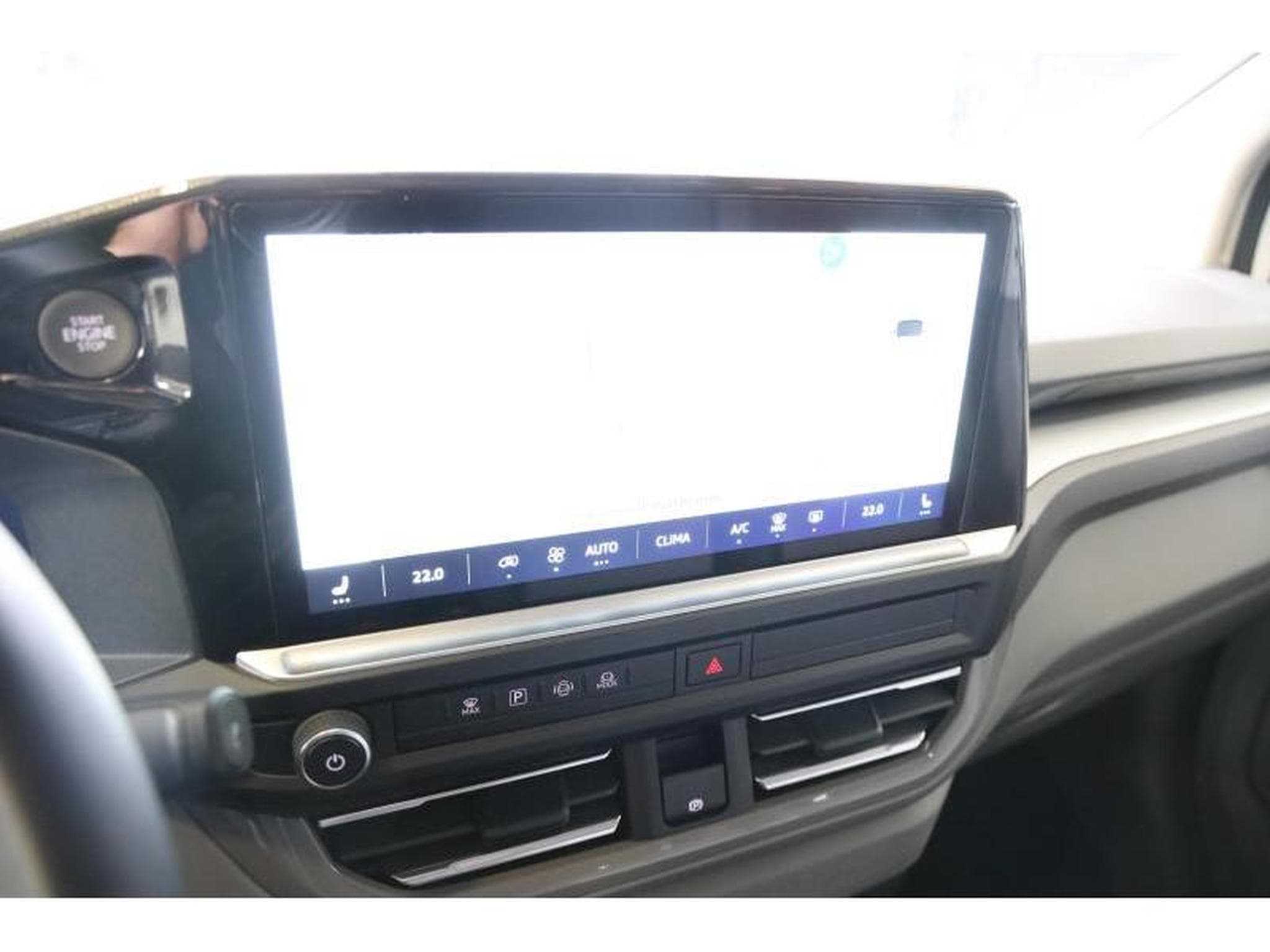 VW T7 Life AHK NAVI (2025) - Foto 12