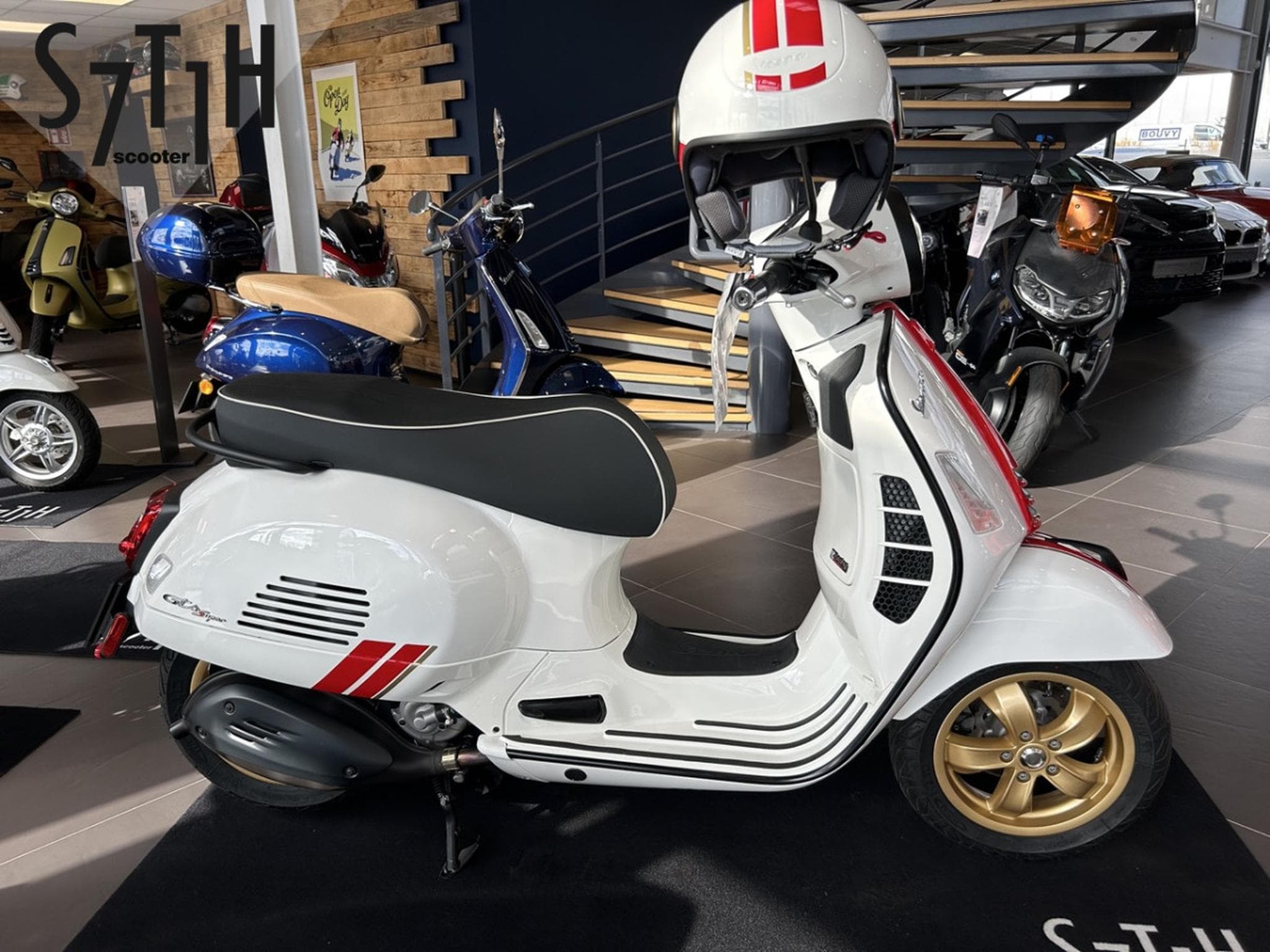 Vespa GTS Racing 60s (2022) - Foto 1