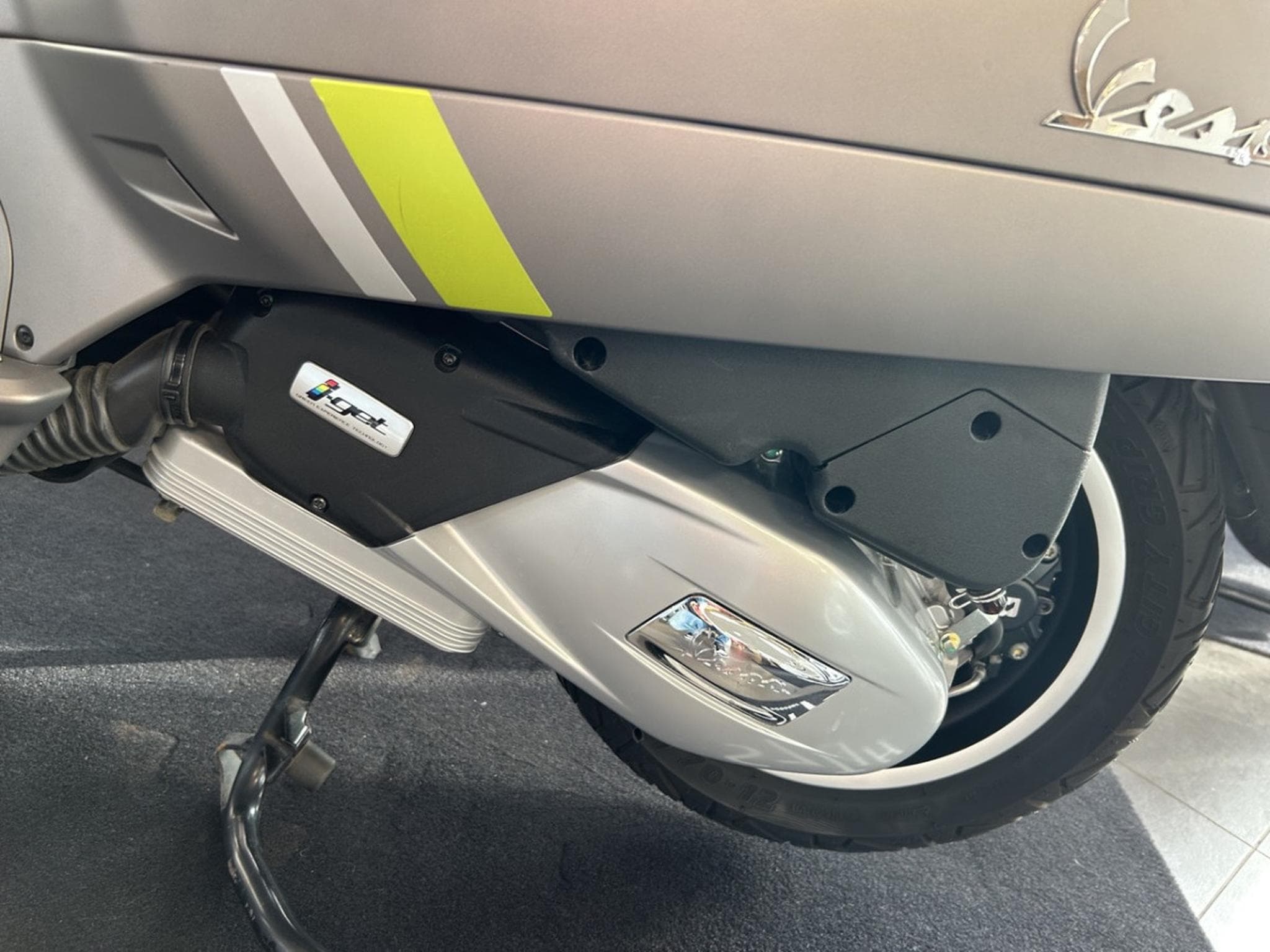 Vespa GTS Super Tech (2023) - Foto 3
