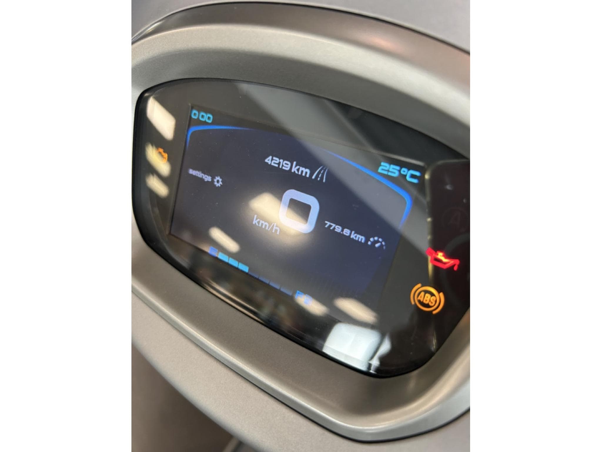 Vespa GTS Super Tech (2023) - Foto 6