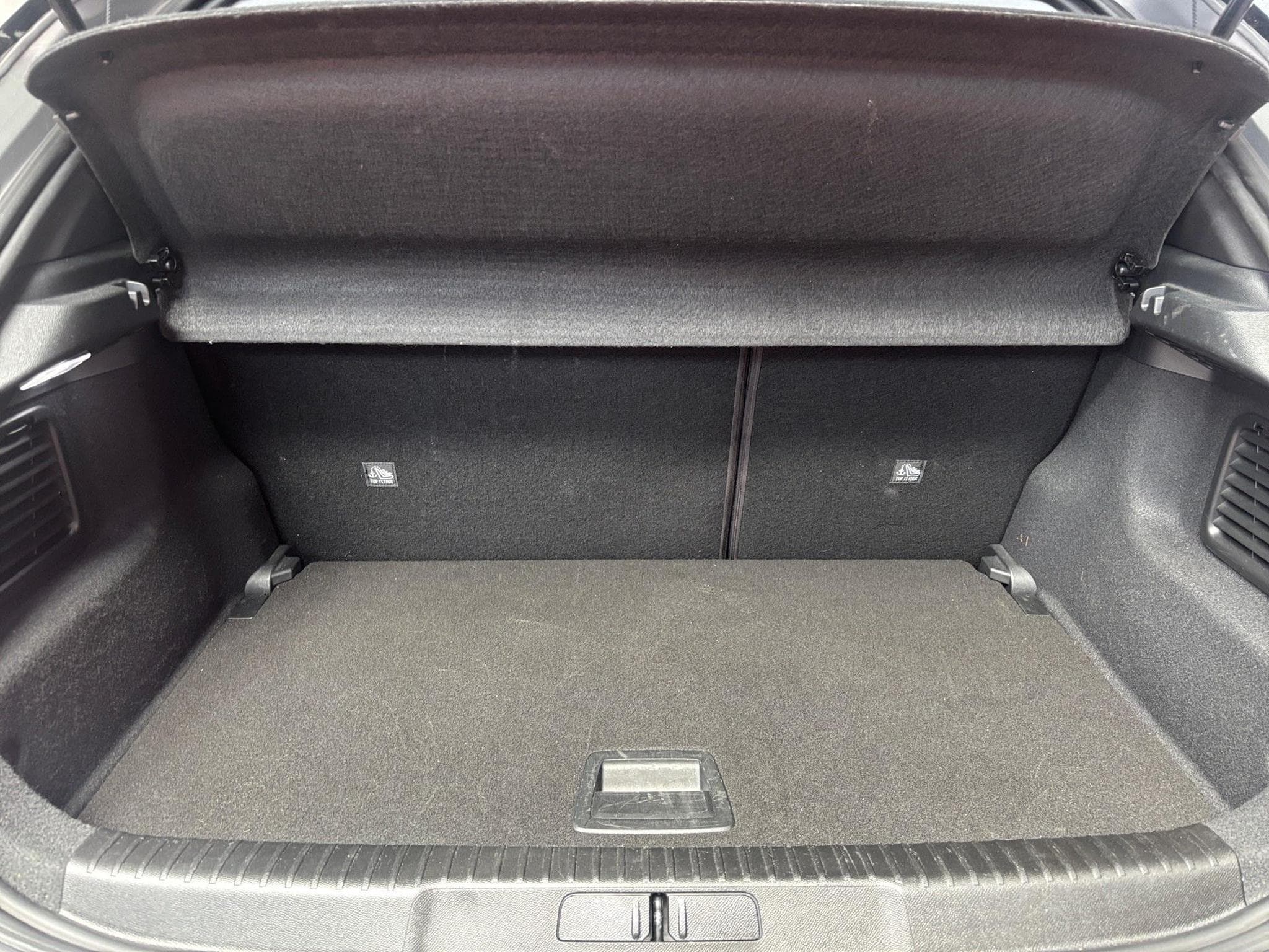 Opel Mokka 1.2L Elegance (2024) - Foto 12