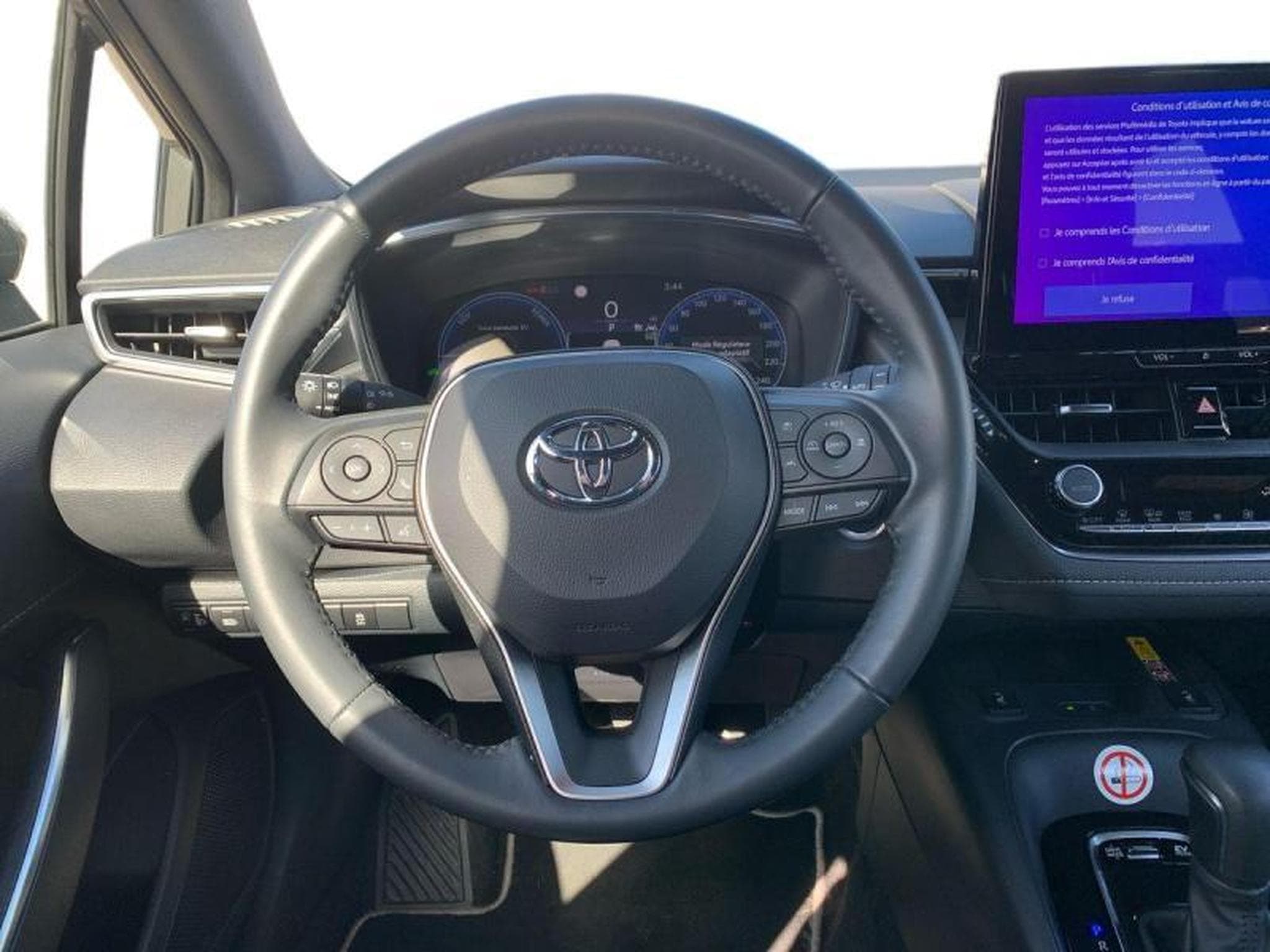 Toyota Corolla TS DYNAMIC BUSINESS PACK+NAVI (2024) - Photo 8