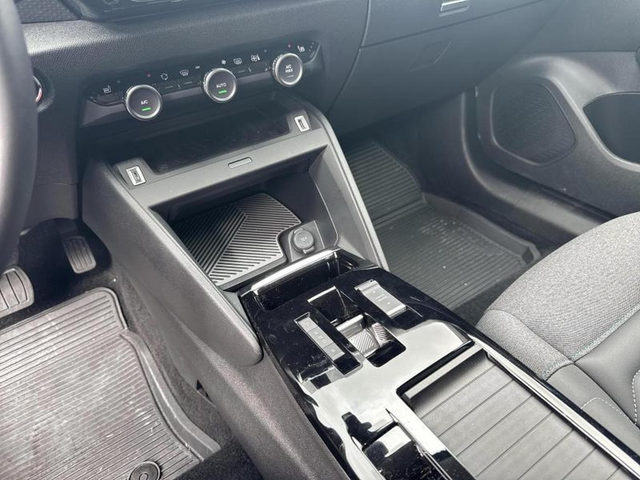 Citroen C4 X Shine Pack (2023) - Foto 19