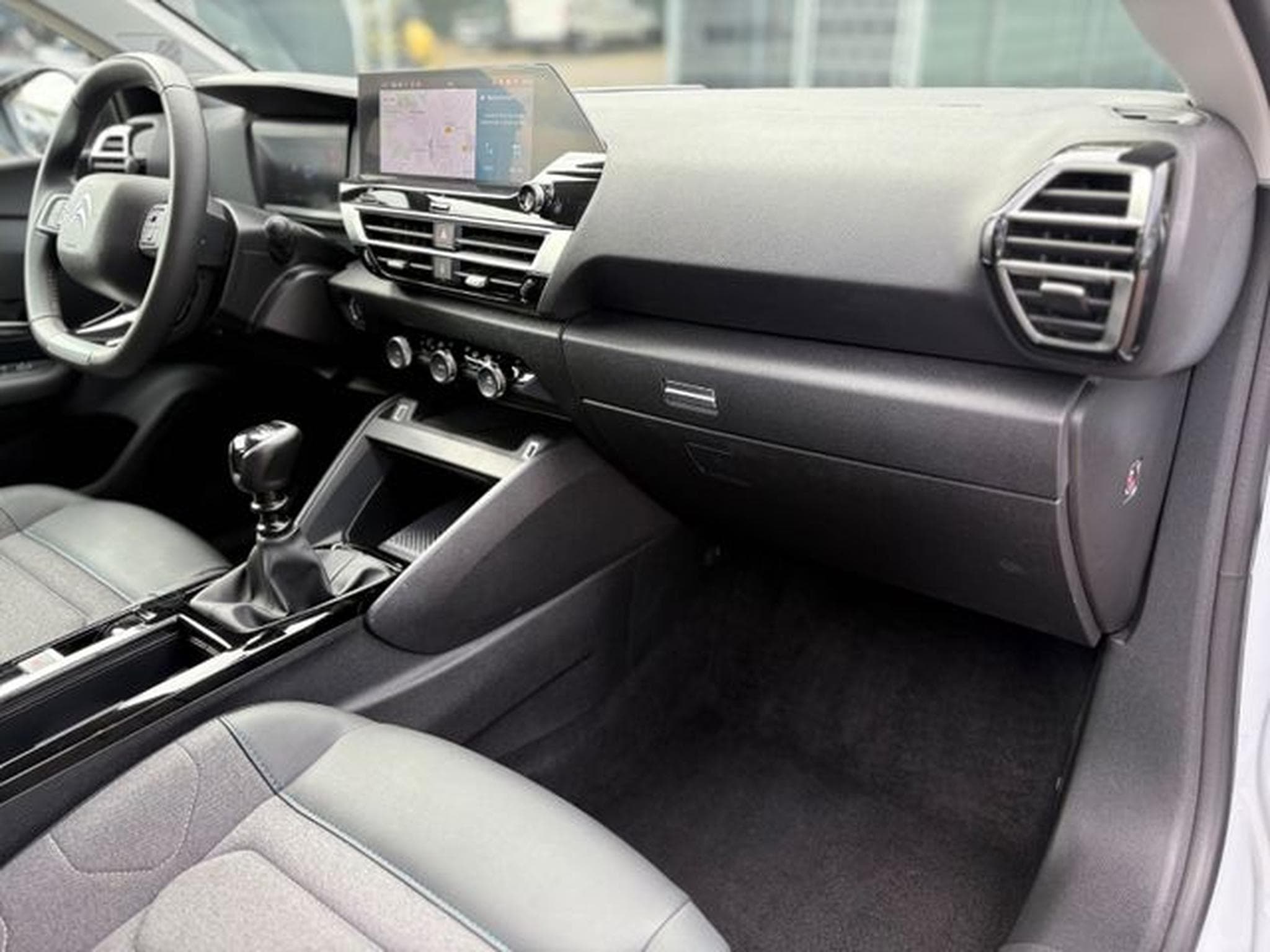 Citroën C4 C4 LIM*VOLL-LED*NAVI*PDC*DESIGN RAD*TOP (2024) - Foto 15