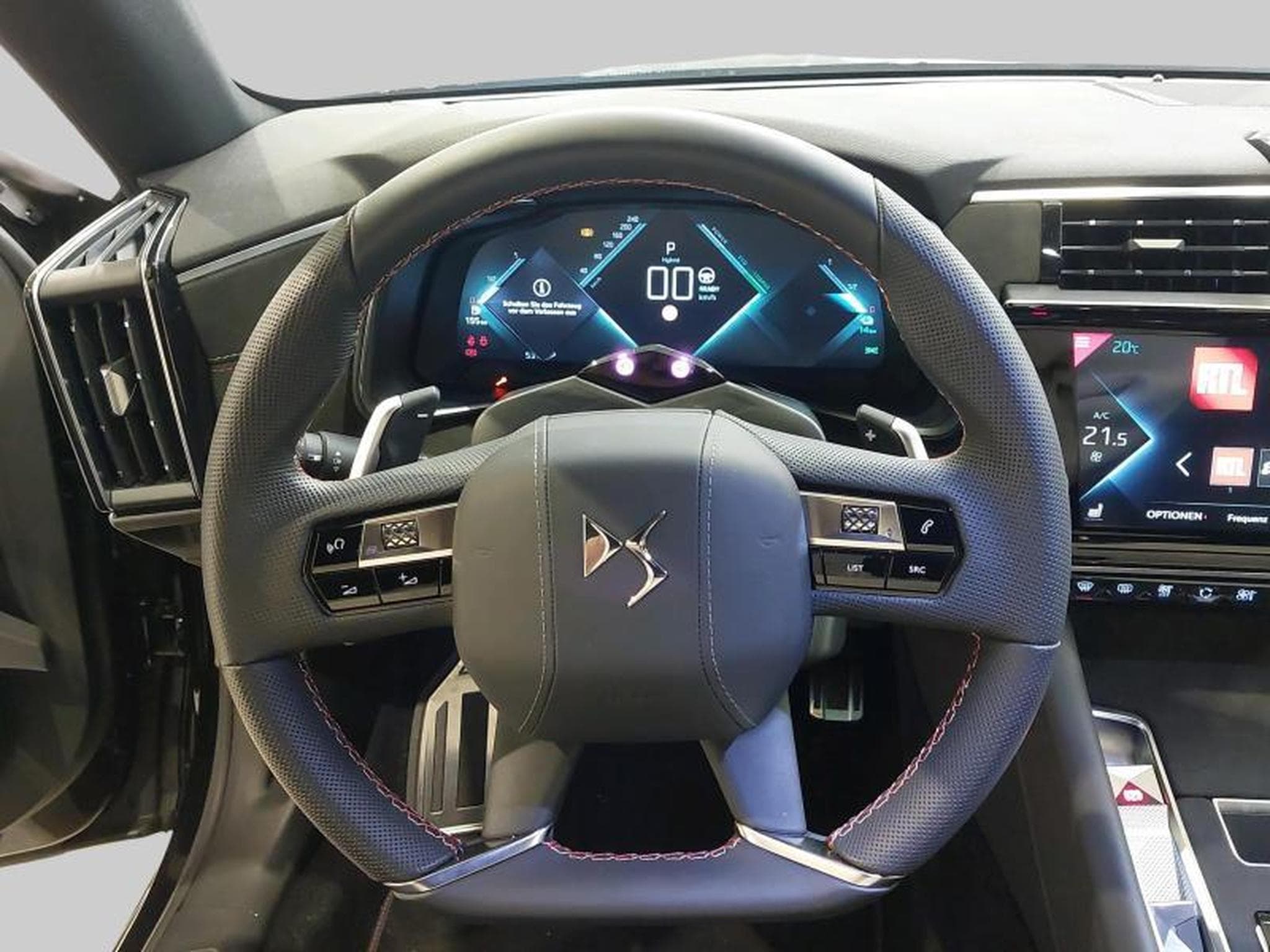 DS Automobiles DS9 E-Tense Performance Line + (2022) - Foto 14