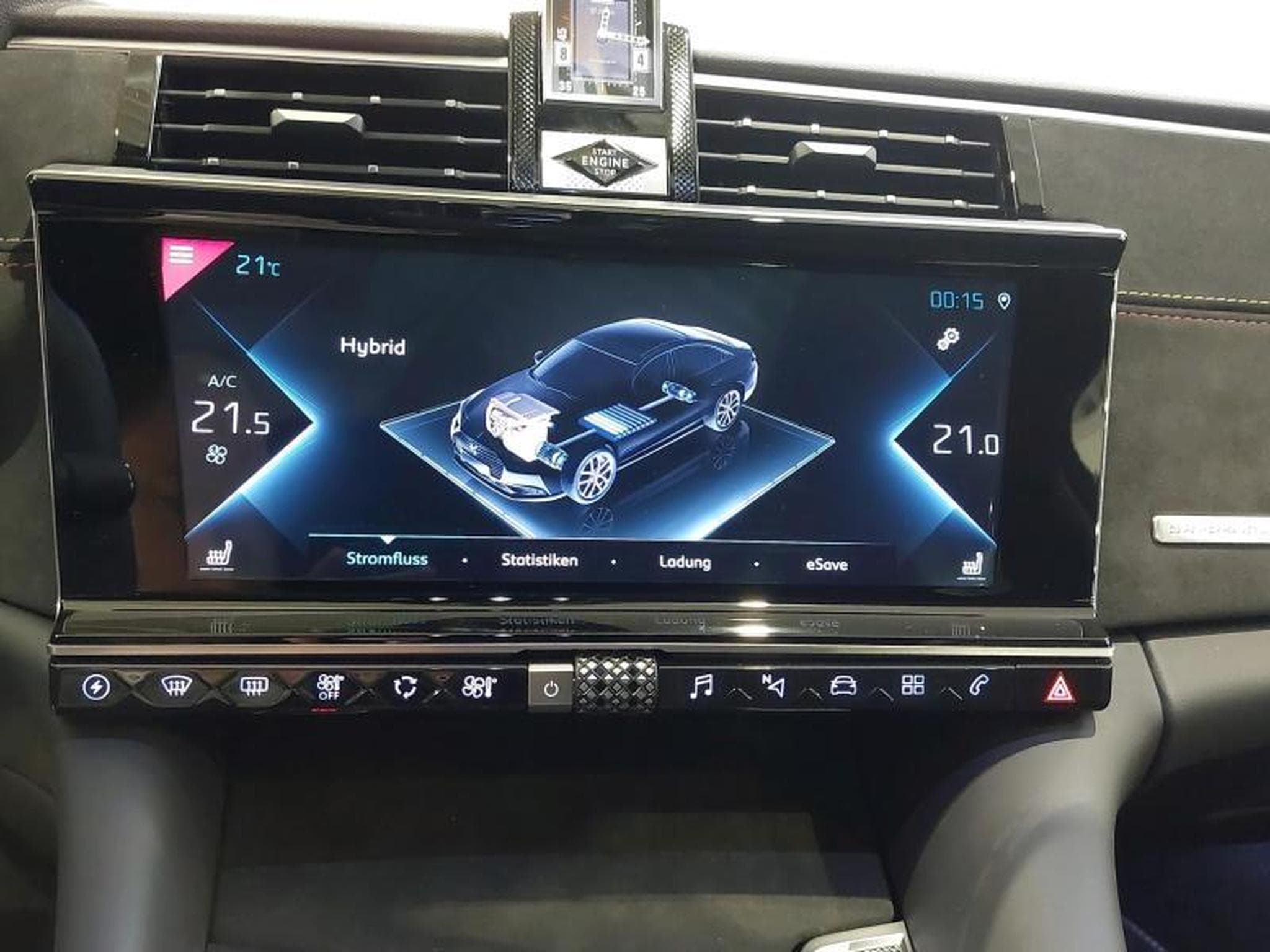 DS Automobiles DS9 E-Tense Performance Line + (2022) - Foto 22