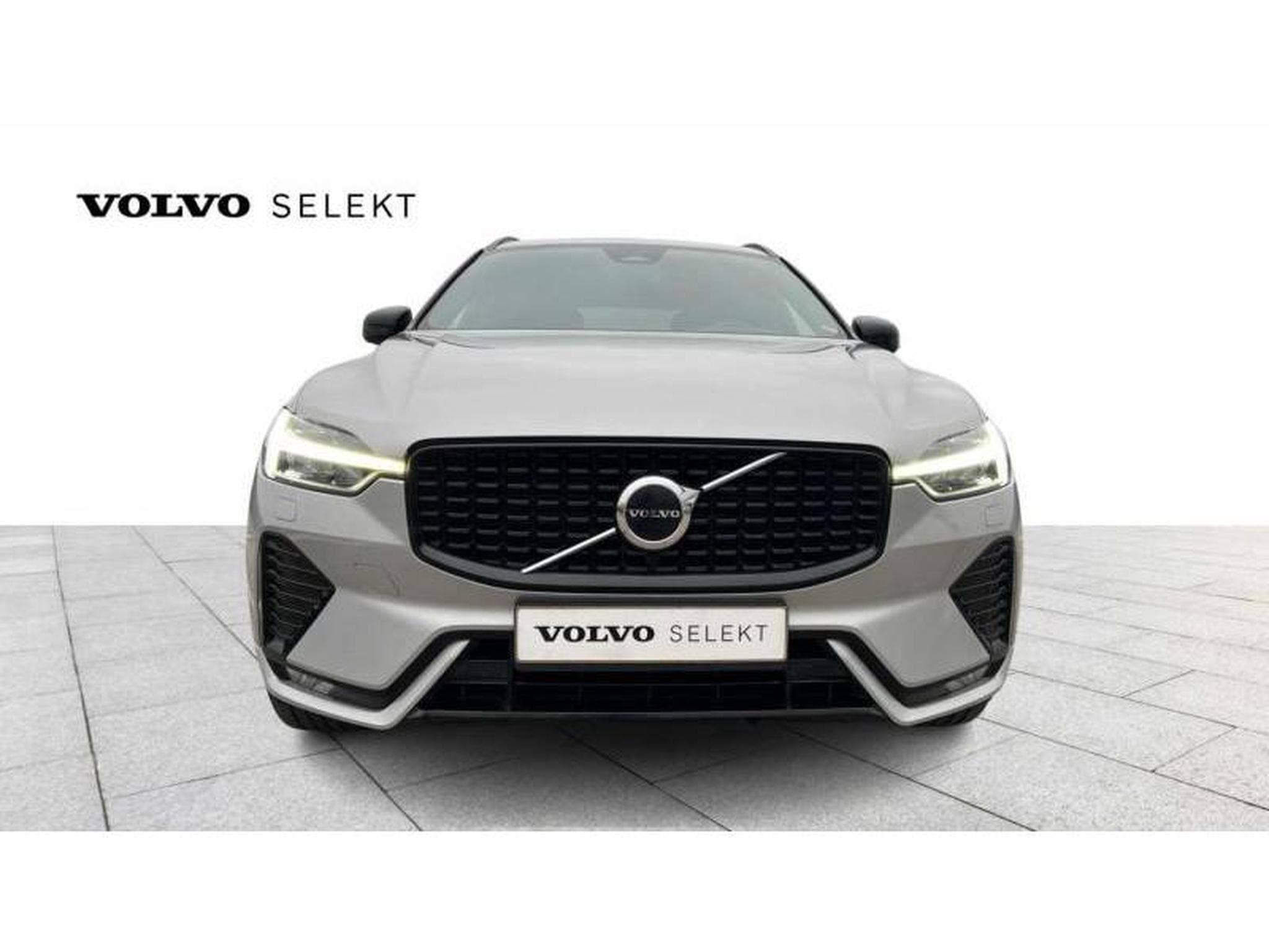 Volvo XC60 Plus Dark (2022) - Foto 3