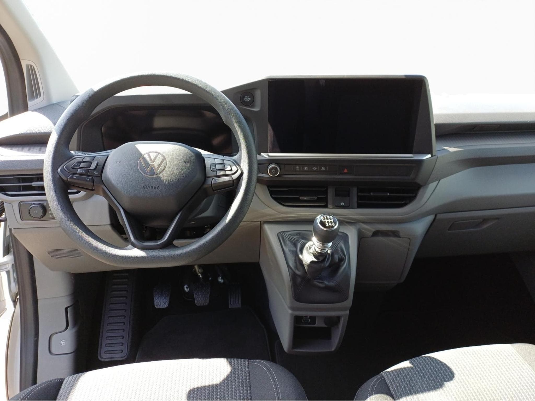 VW T7 Basic (2025) - Foto 2