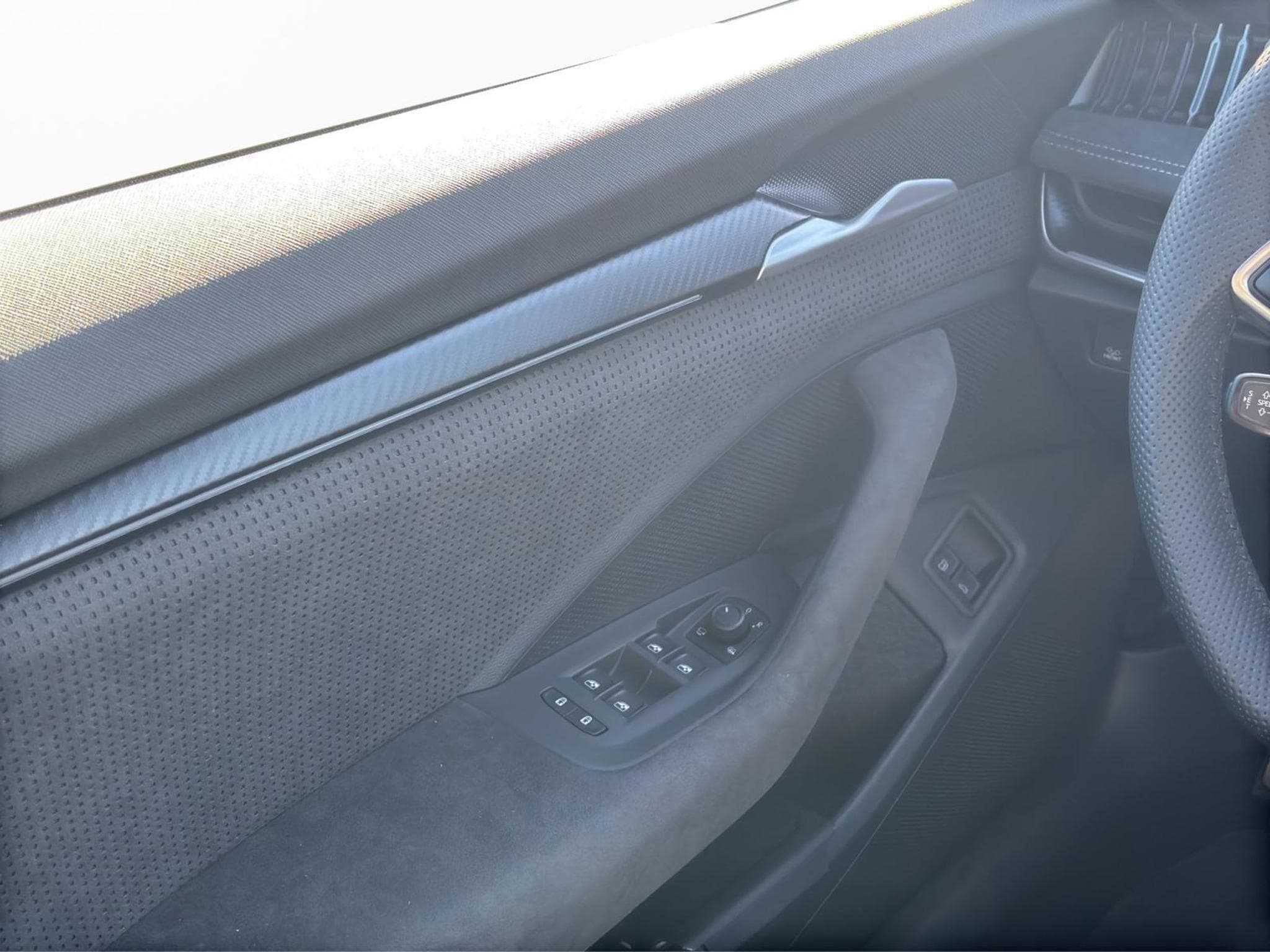 Skoda Superb Sportline (2025) - Photo 14