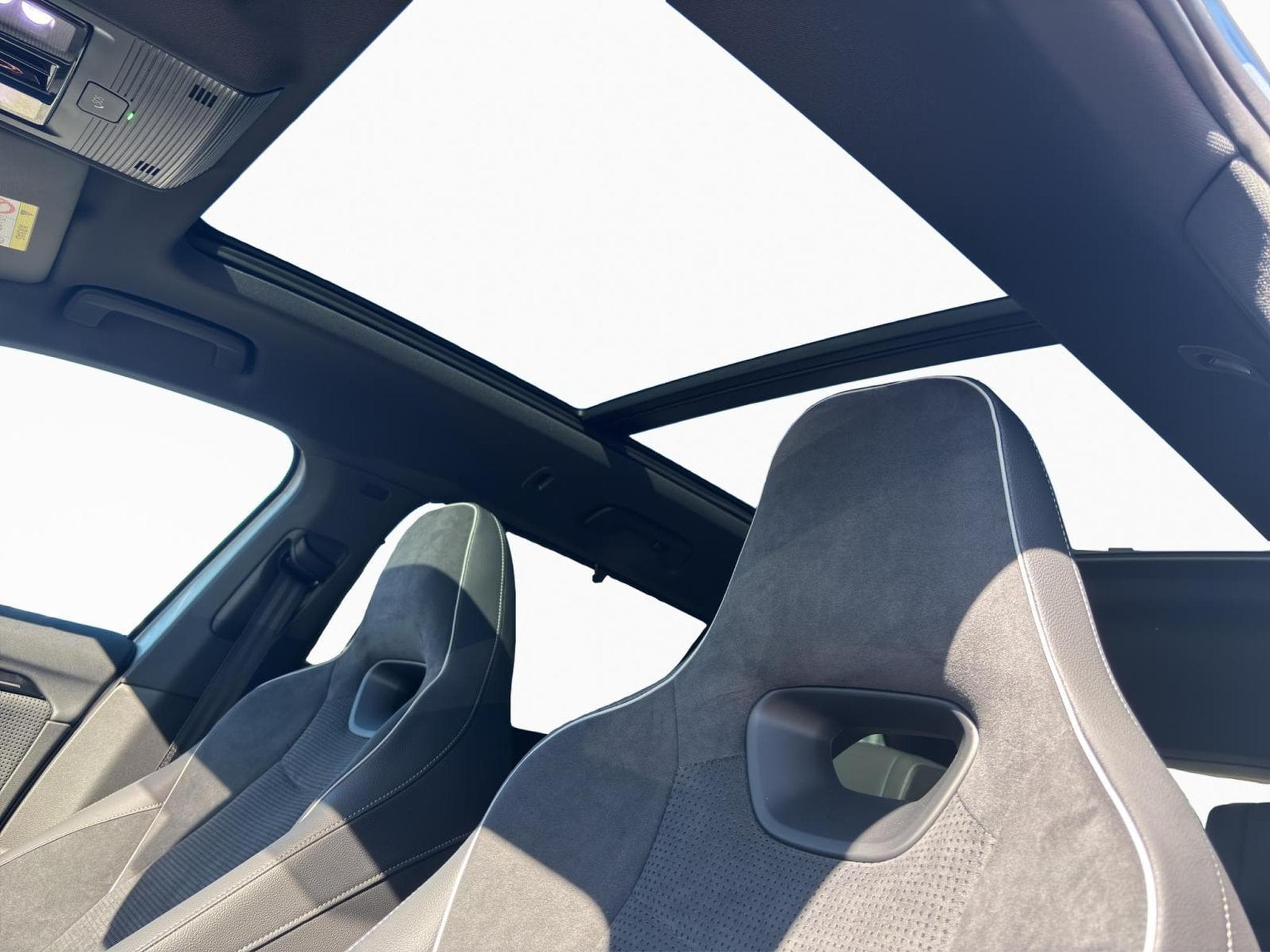 Skoda Superb Sportline (2025) - Photo 15