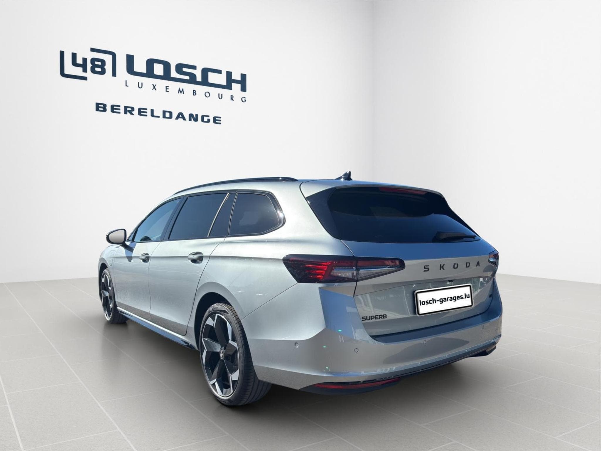 Skoda Superb Sportline (2025) - Photo 5