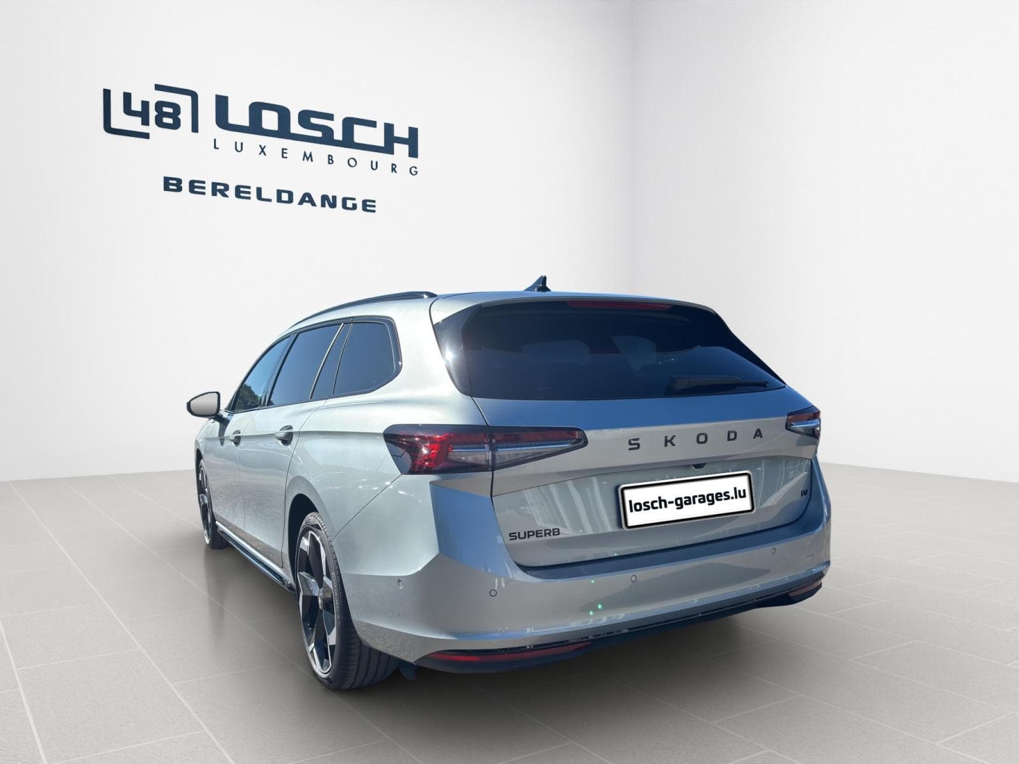 Skoda Superb Sportline (2025) - Photo 6