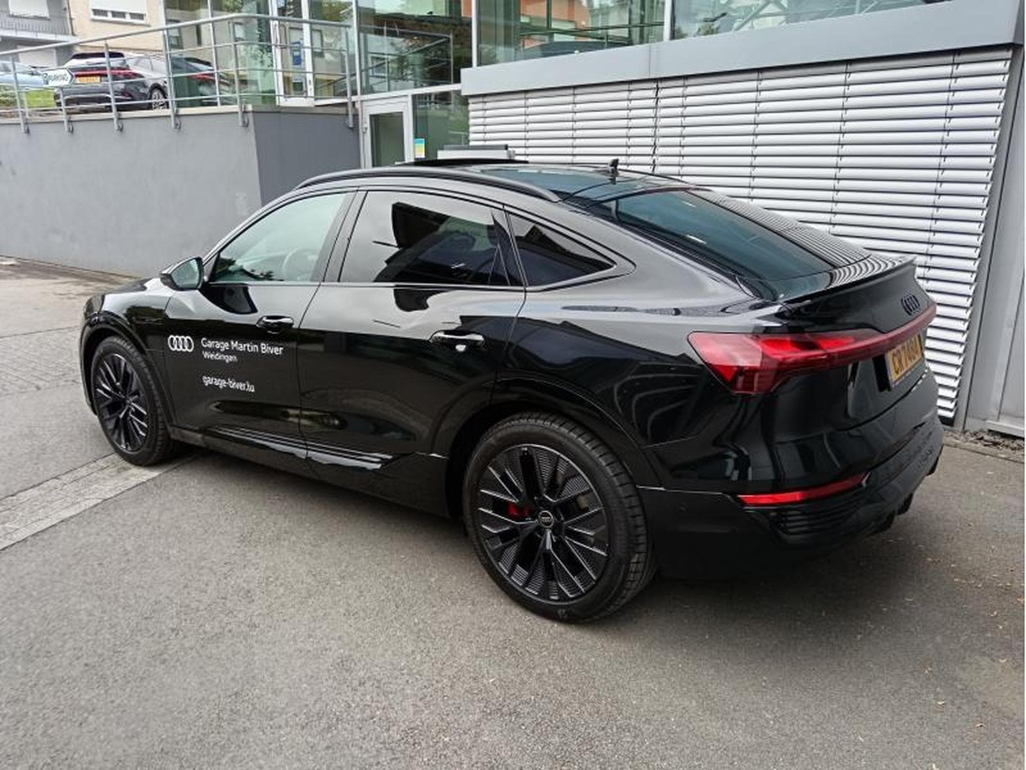 Audi Q8 Sportback S-line 50 quattro (2025) - Photo 2