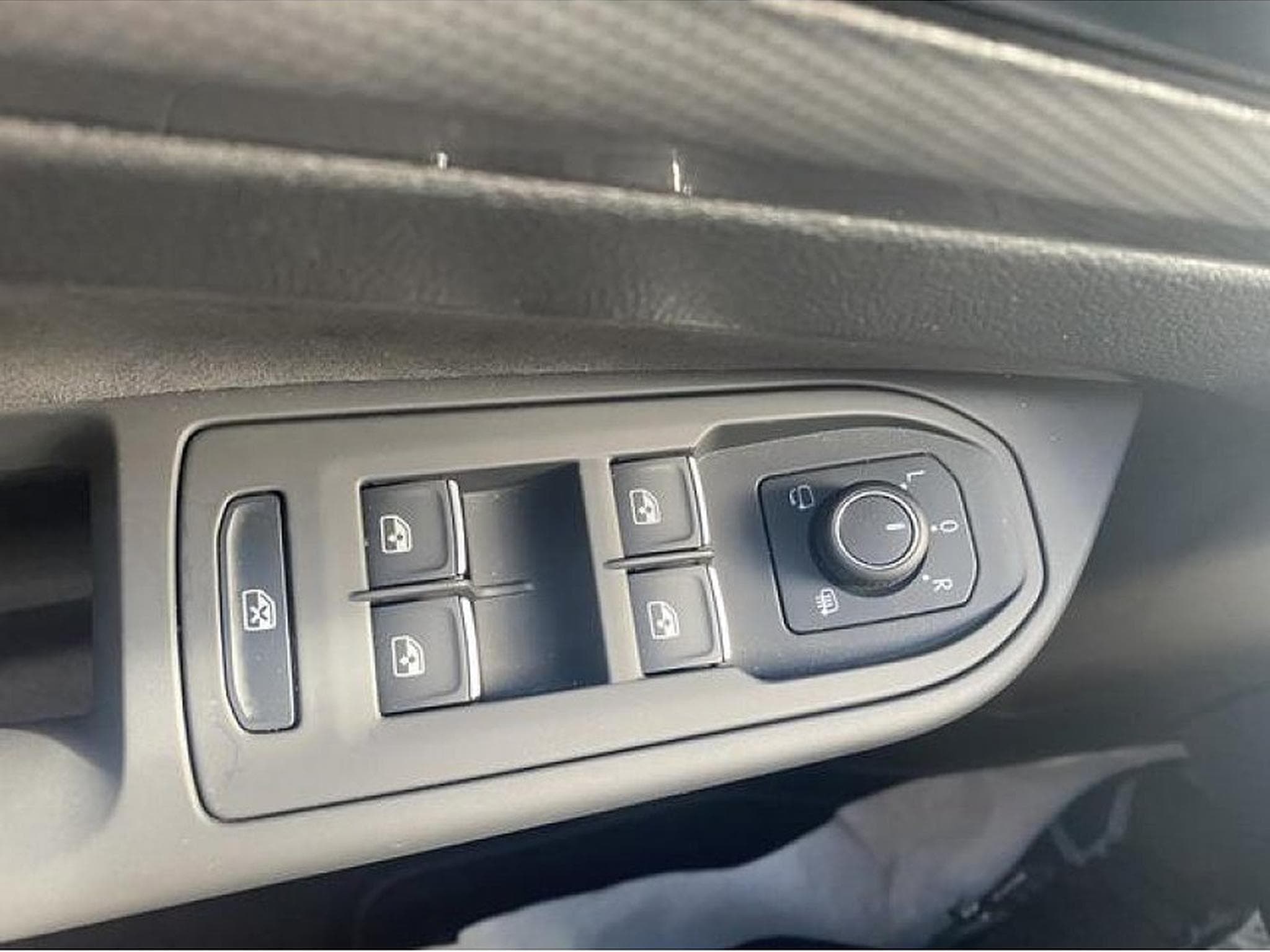 VW Golf (2025) - Photo 18