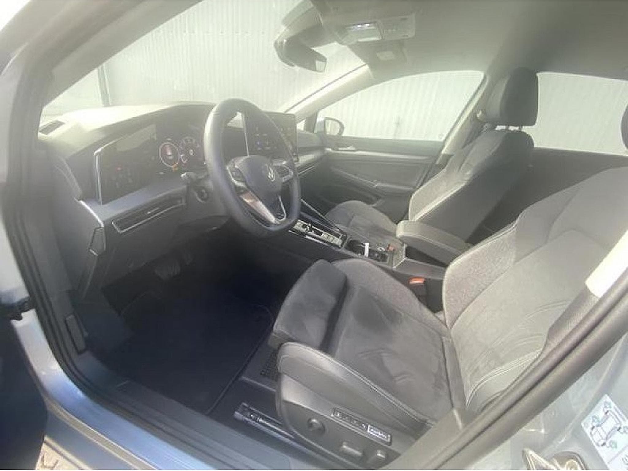 VW Golf (2025) - Photo 21