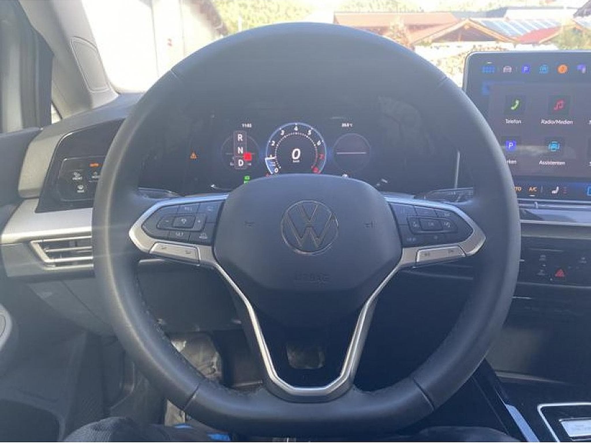 VW Golf (2025) - Photo 8
