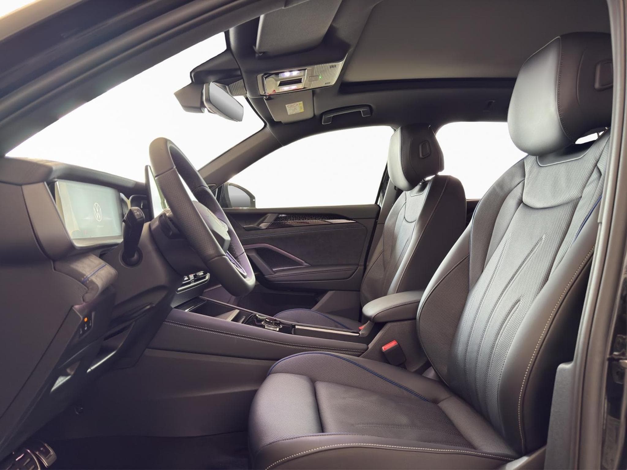 VW Tayron R-LINE (2025) - Photo 9