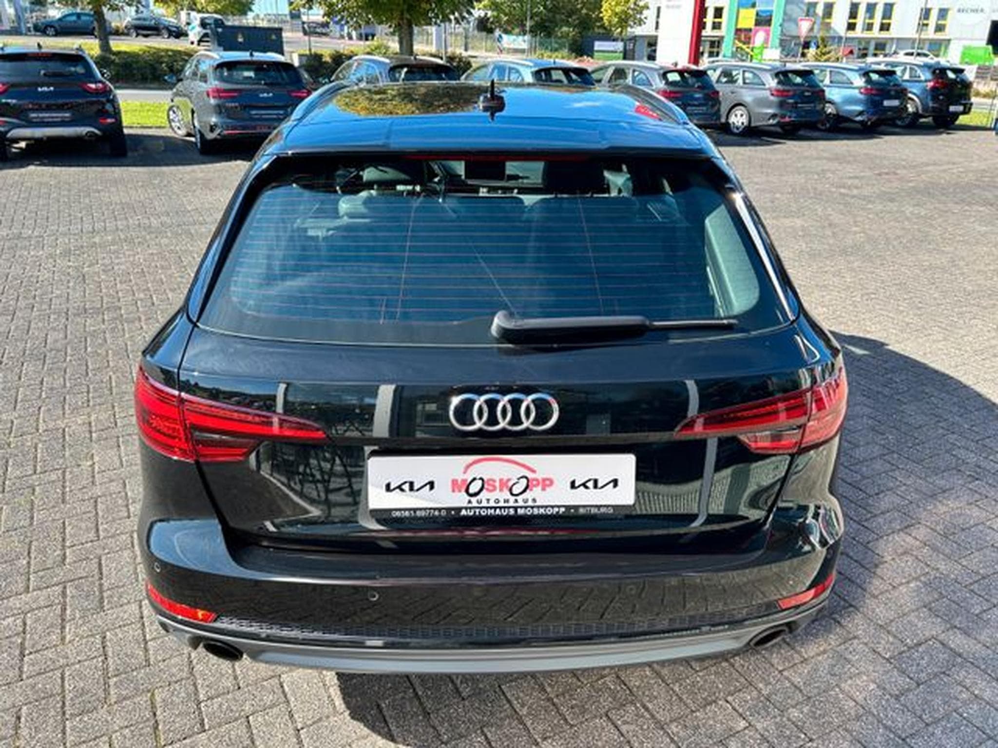 Audi A4 A4 Avant 2.0 TFSI S-tronic S line LED HUD Pano (2018) - Photo 6