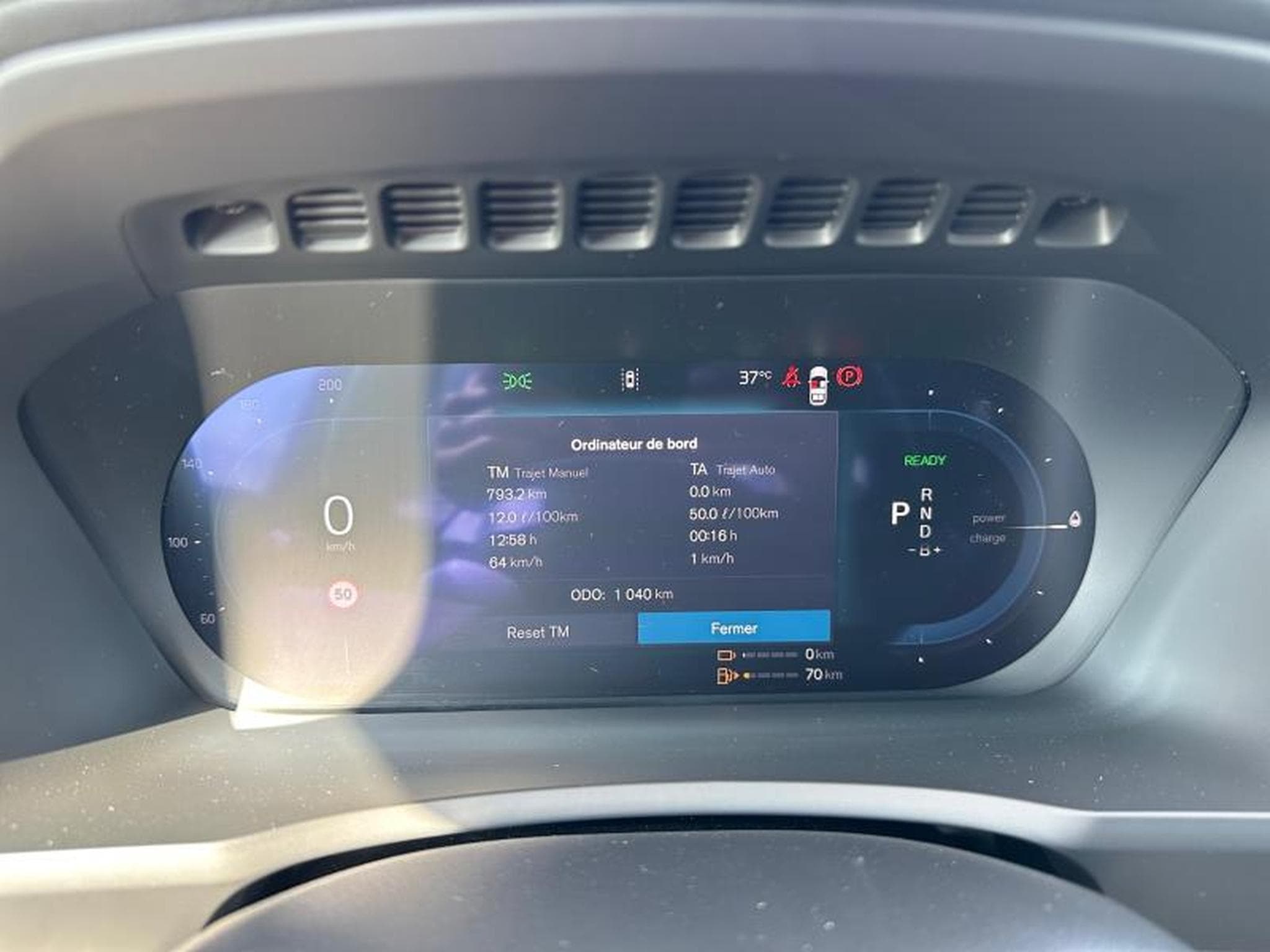 Volvo XC90 T8 Plus Dark / Hybride (2025) - Foto 18