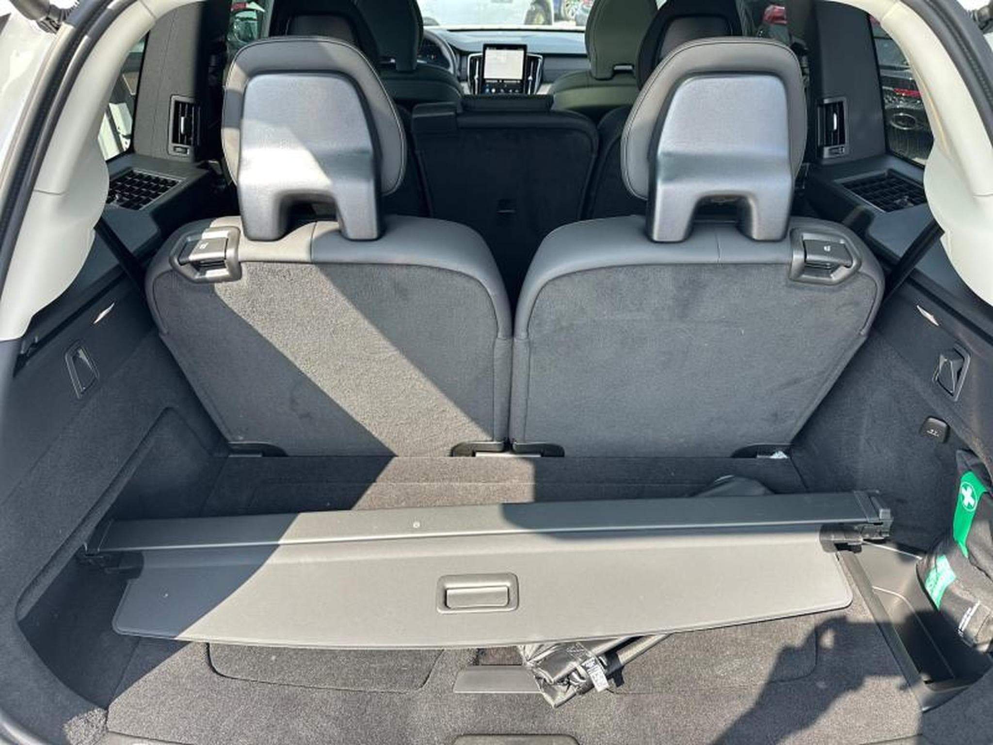 Volvo XC90 T8 Plus Dark / Hybride (2025) - Foto 40