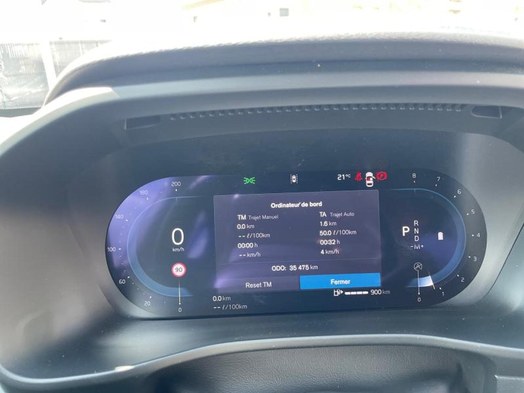 Volvo XC40 B3 Core / Essence (2024) - Photo 28