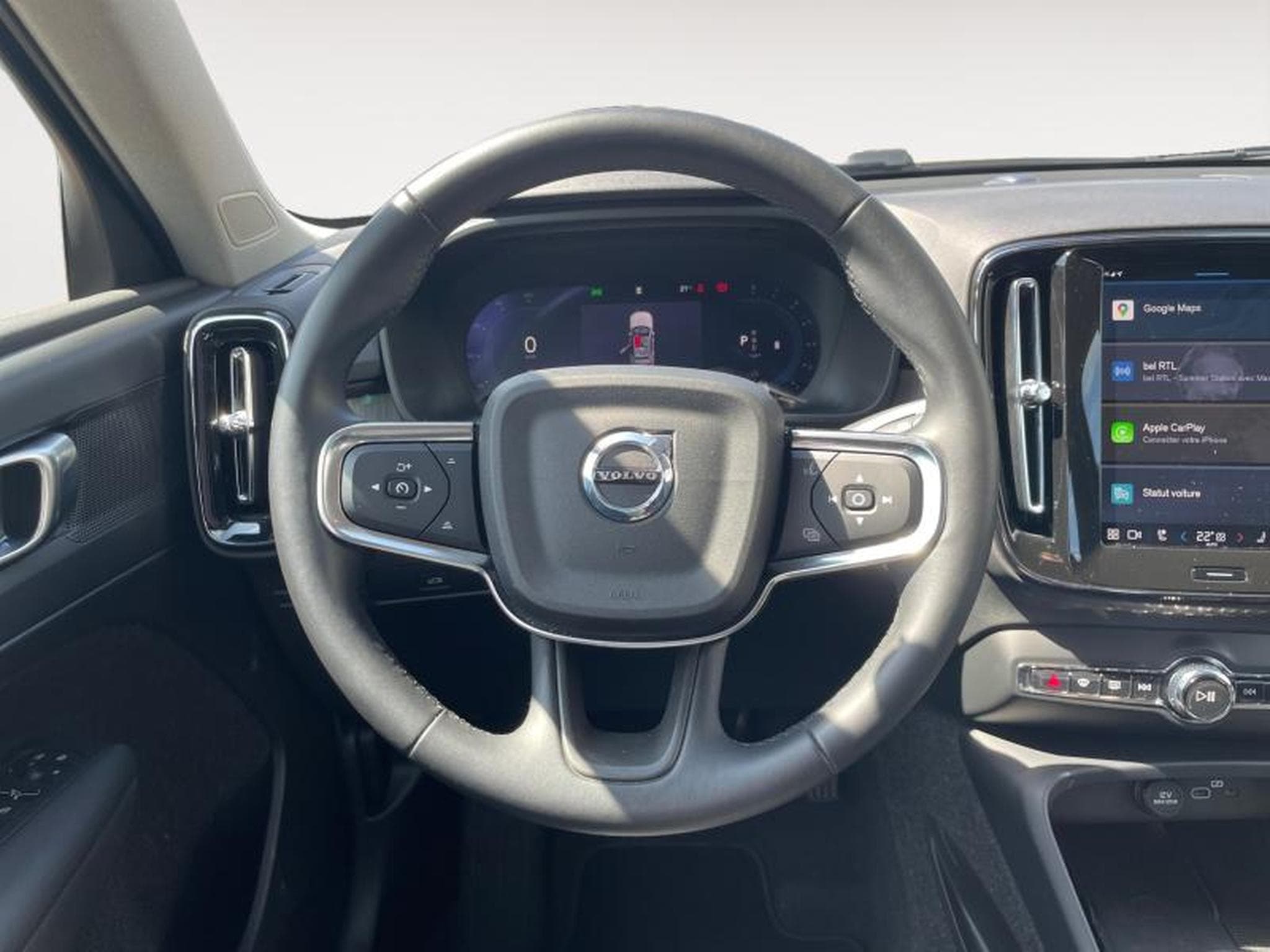 Volvo XC40 B3 Core / Essence (2024) - Photo 4