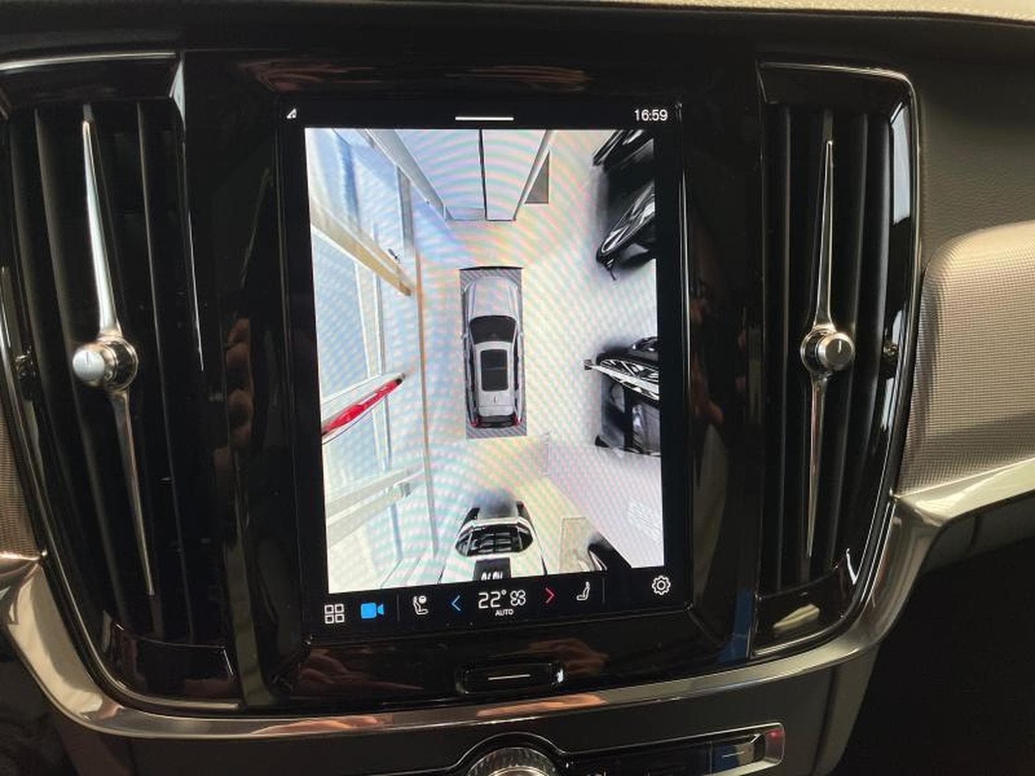 Volvo V90 Ultra Dark T6 Plug-in Hybride (1970) - Photo 16