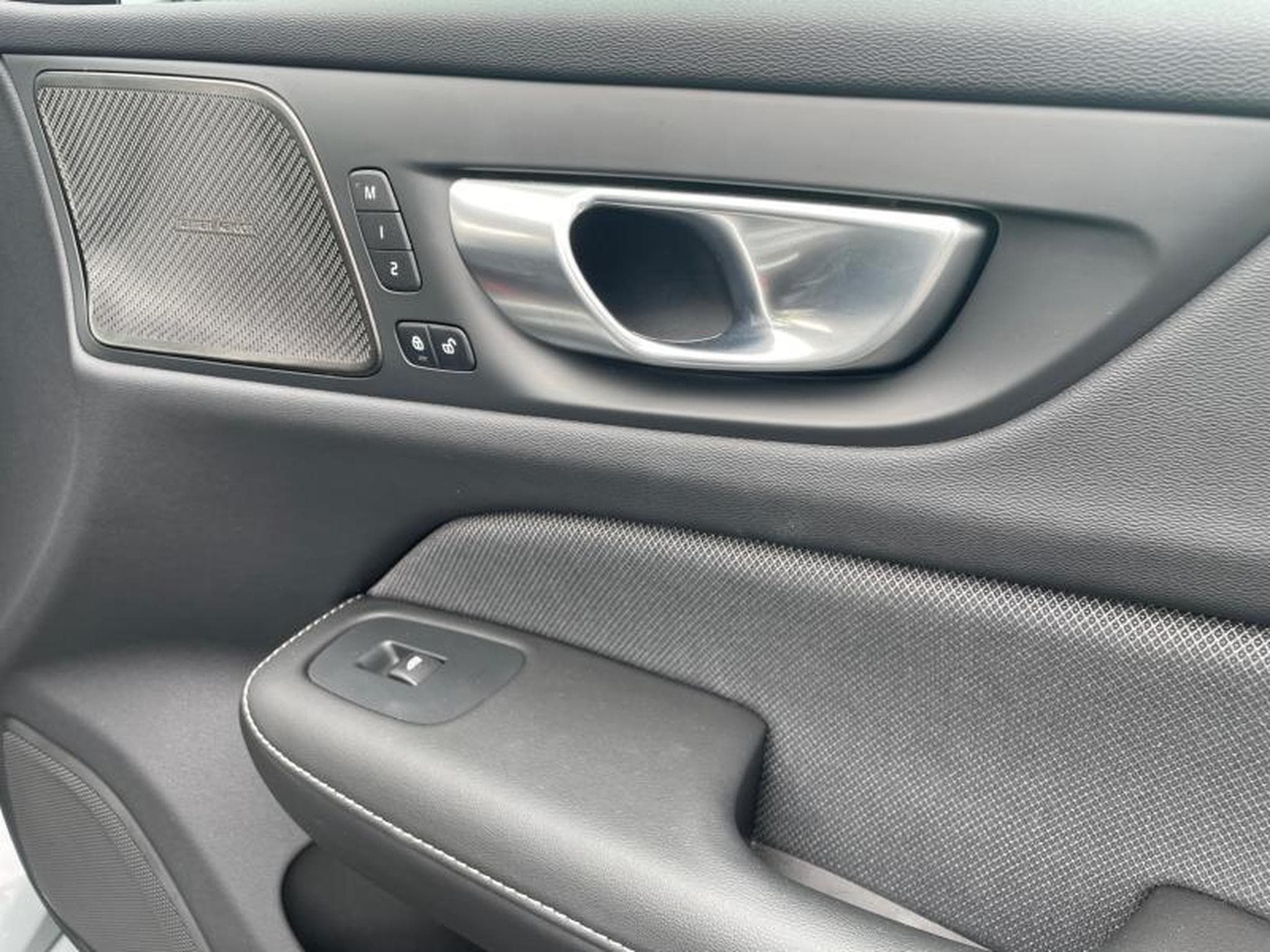 Volvo V60 B3 Ultimate / Essence (2025) - Foto 12