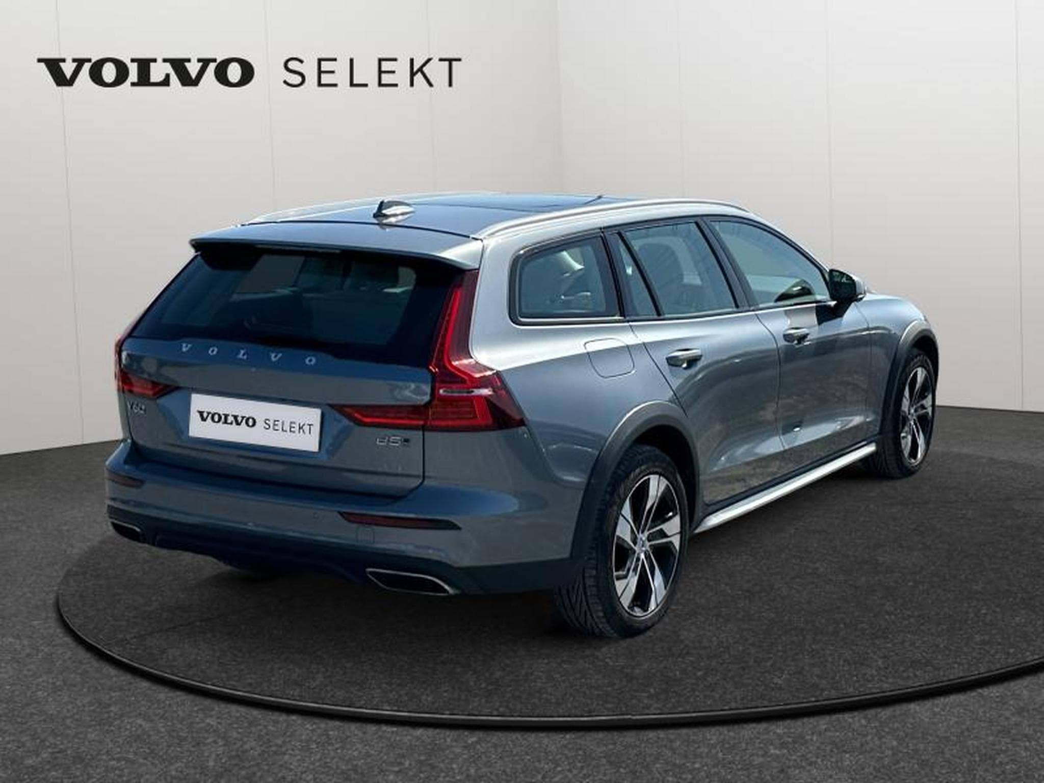 Volvo V60 B5 Momentum / Essence (2021) - Foto 2
