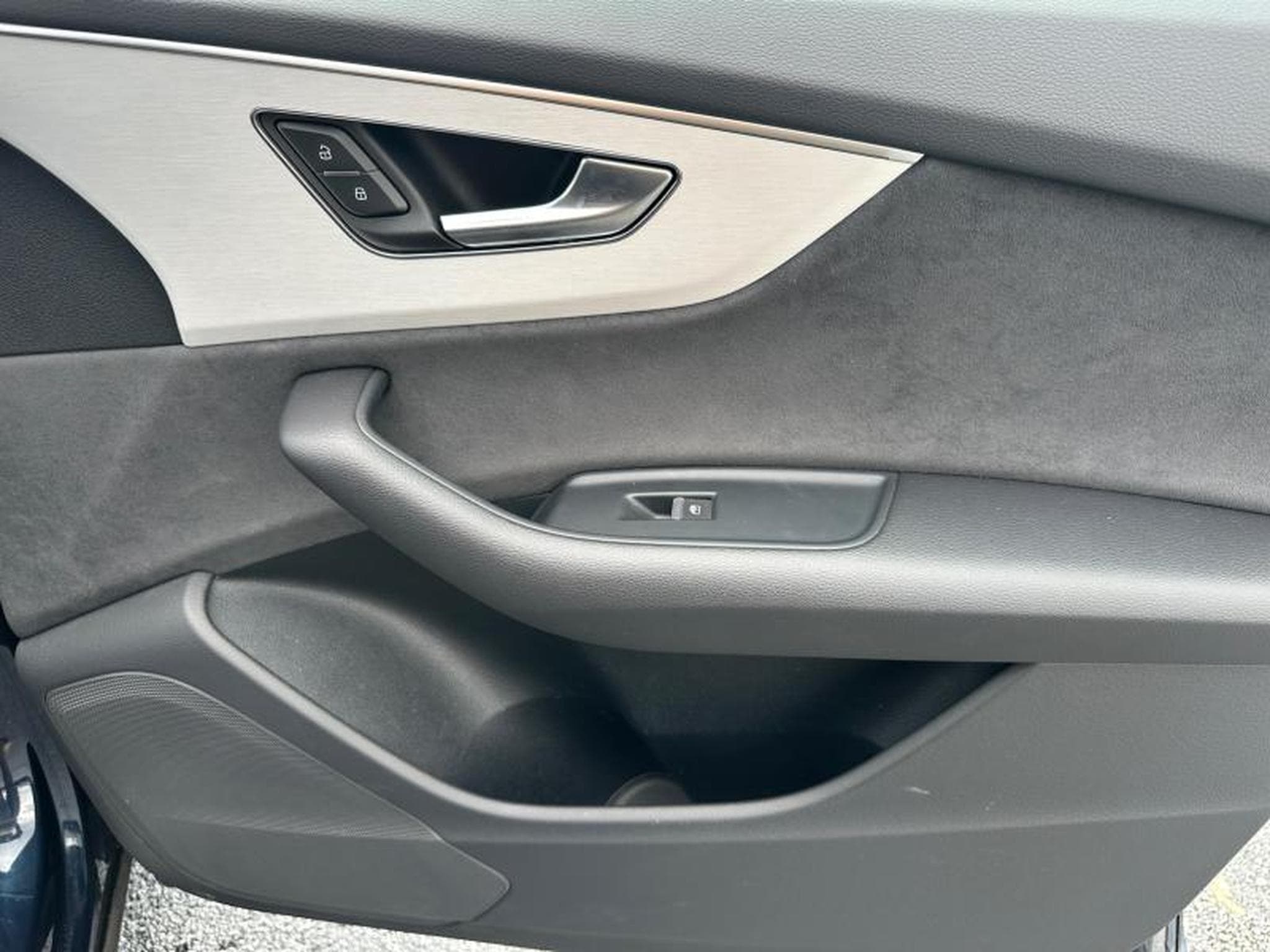 Audi Q8 50 TDI / Quattro / SLine / Diesel (2023) - Photo 20