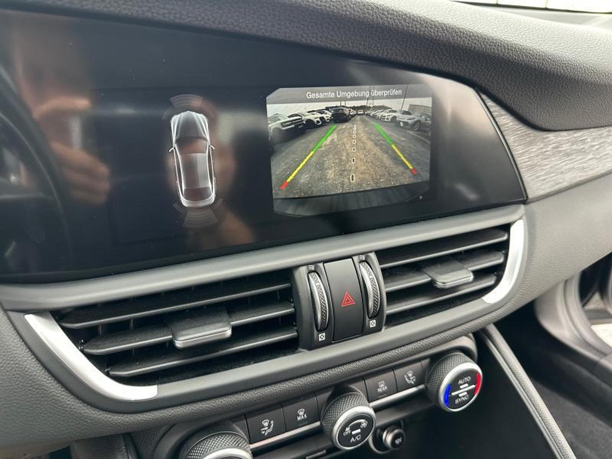 Alfa-Romeo Giulia Super / Essence (2021) - Photo 13